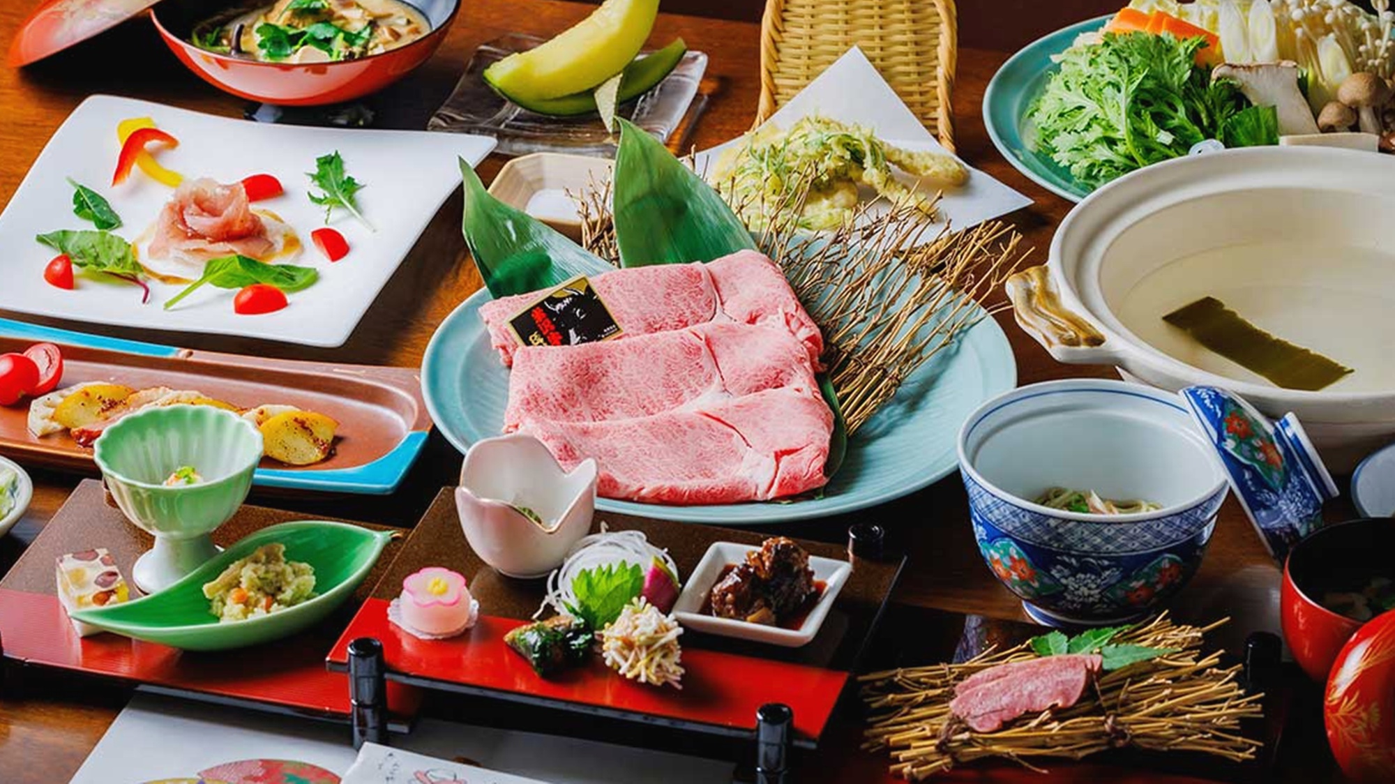 【定番！米沢牛温泉しゃぶしゃぶプラン】米沢牛しゃぶしゃぶを中心に、季節を堪能できる特別膳です。