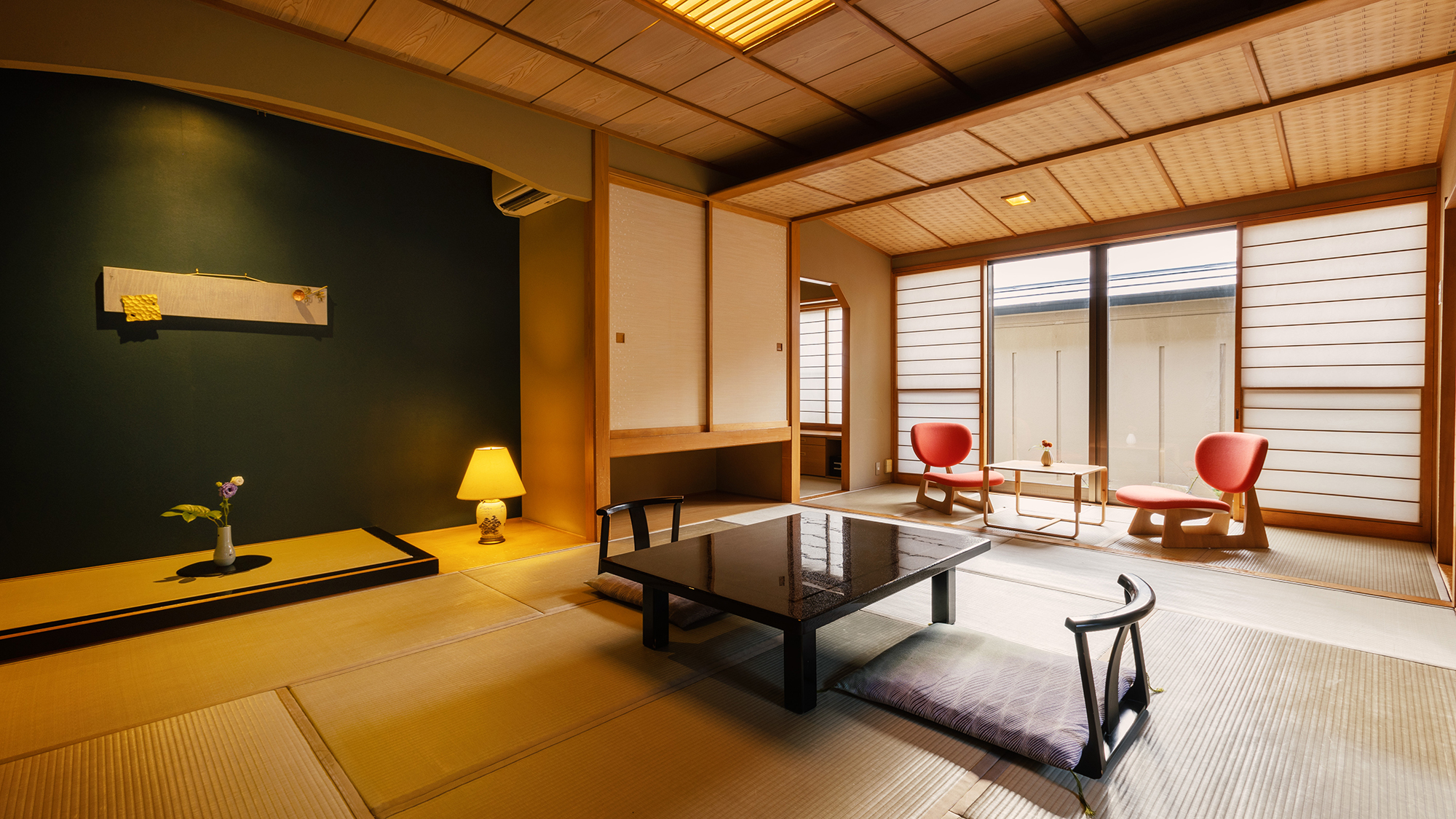 【別邸桜桃庵F‐スイート特別室：127】和室＋ベッドルームの広々とした空間