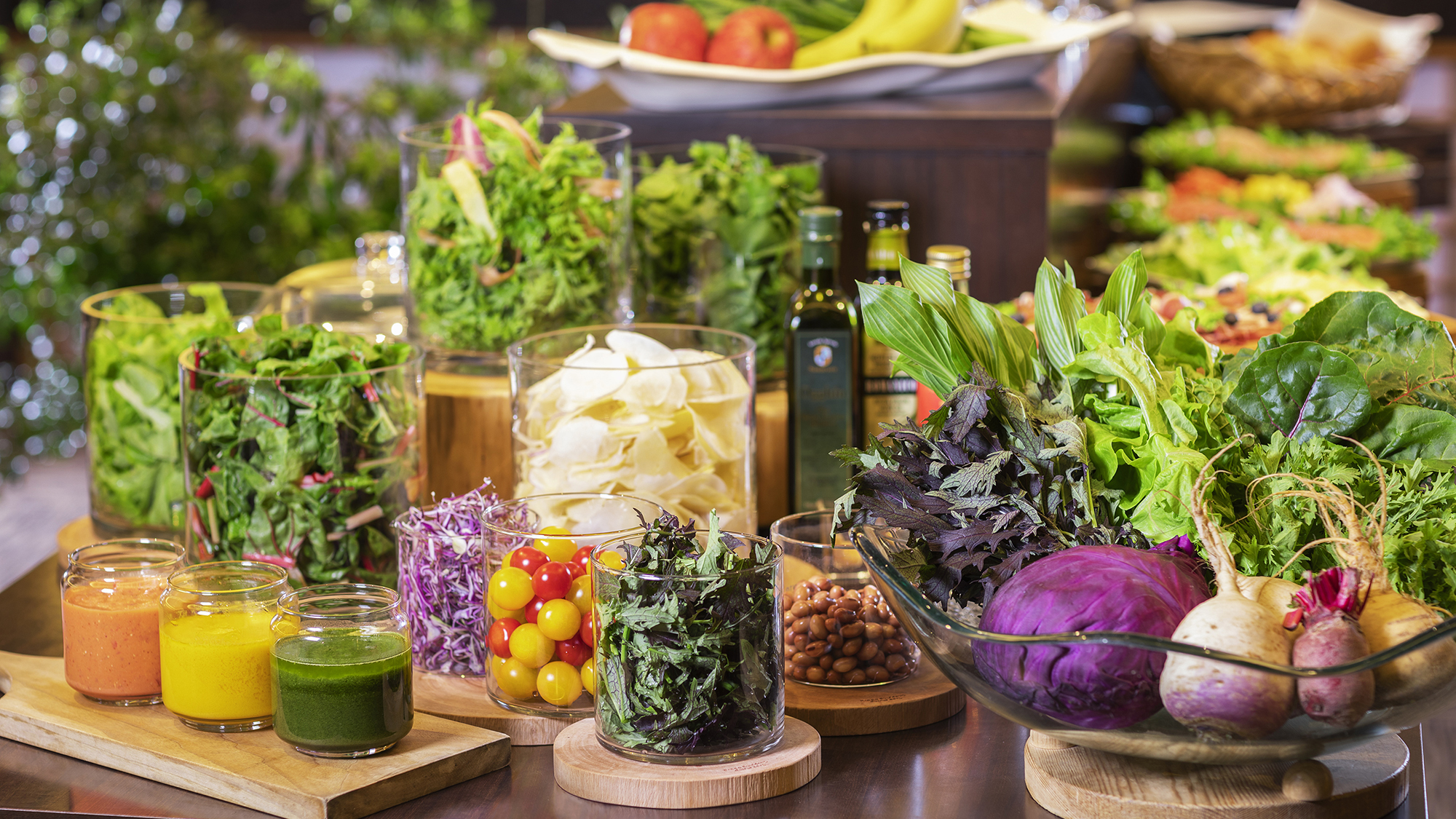 【朝食】朝食ビュッフェでは、地元のかほくイタリア野菜を存分にお召し上がりください。