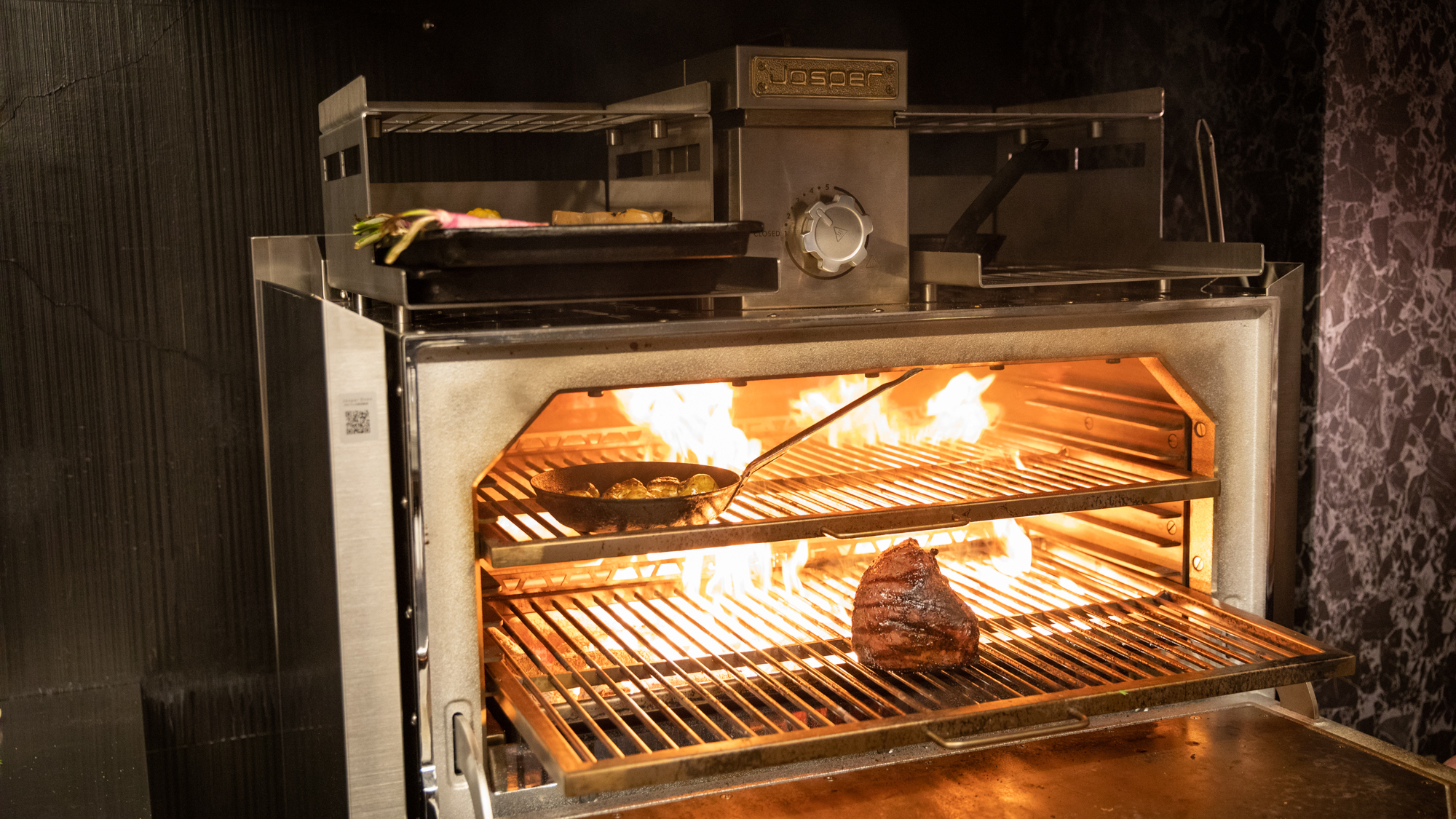 【ジョスパーグリル】本当に美味しいお肉を、本当に美味しい調理法で