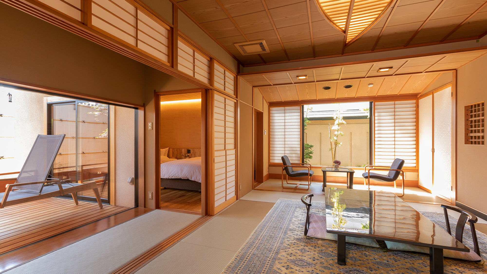 【別邸桜桃庵F‐スイート特別室：128】一生に一度の大切な記念日にお選びいただきたいお部屋です。