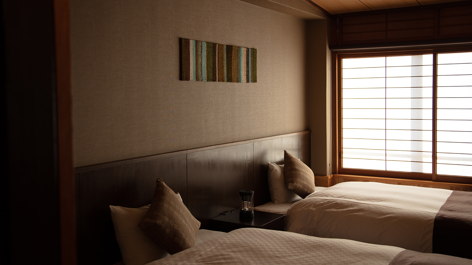 【一般客室A】畳敷きの、ゆったりと心落ち着く設え。