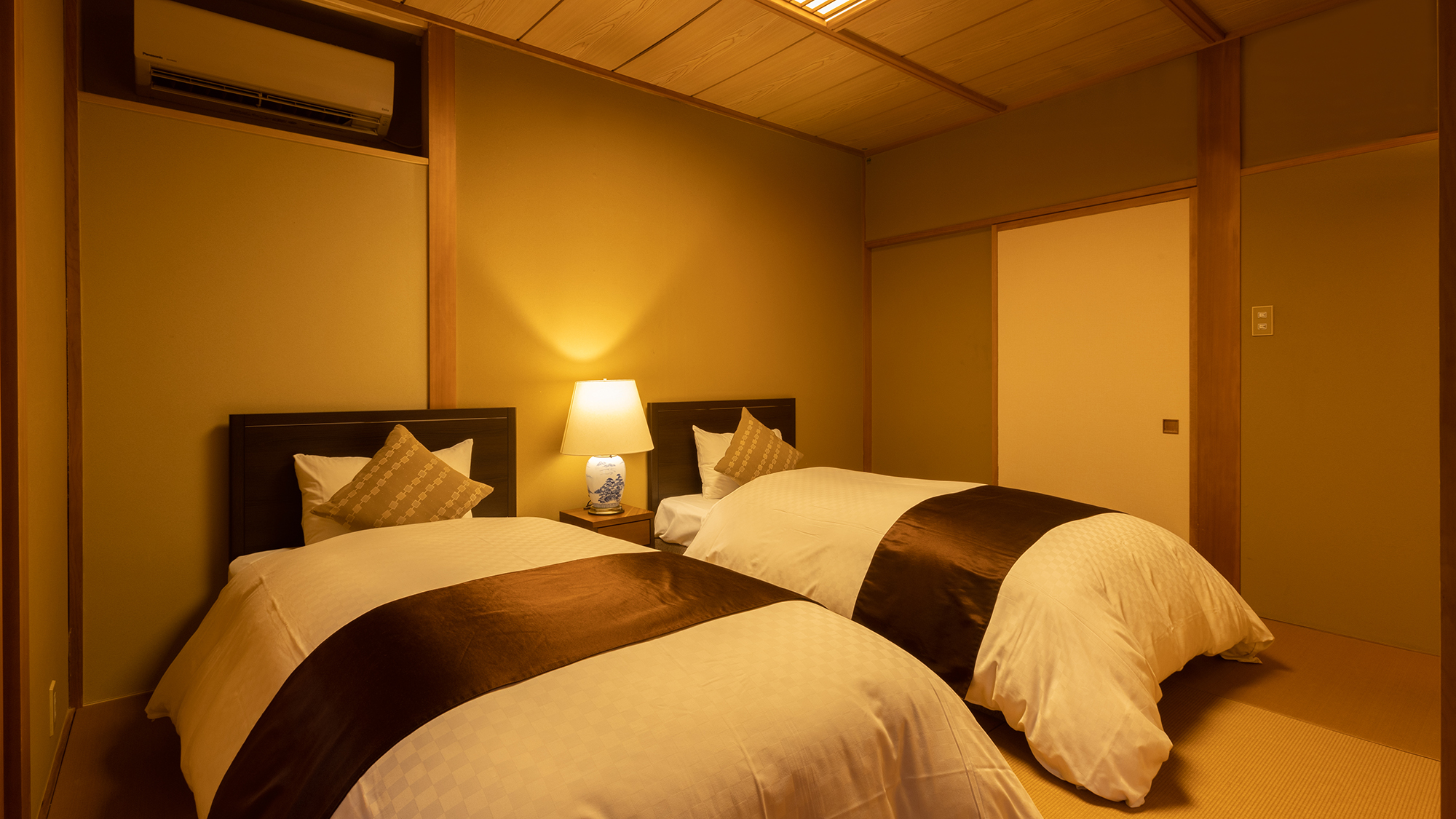 【一般客室B：206】和室＋ベッドルームのお部屋です