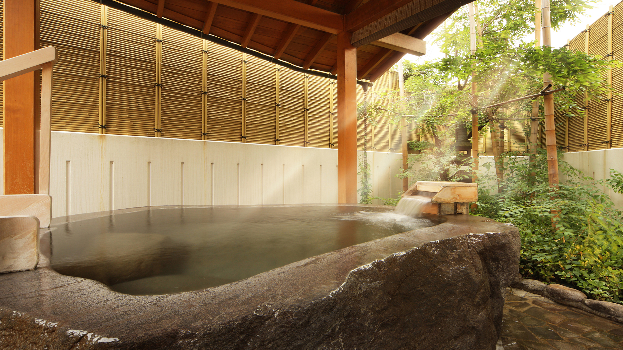 【貸切露天風呂‐蔵王岩風呂】オールインクルーシブプランご利用者様は無料でご利用いただけます。