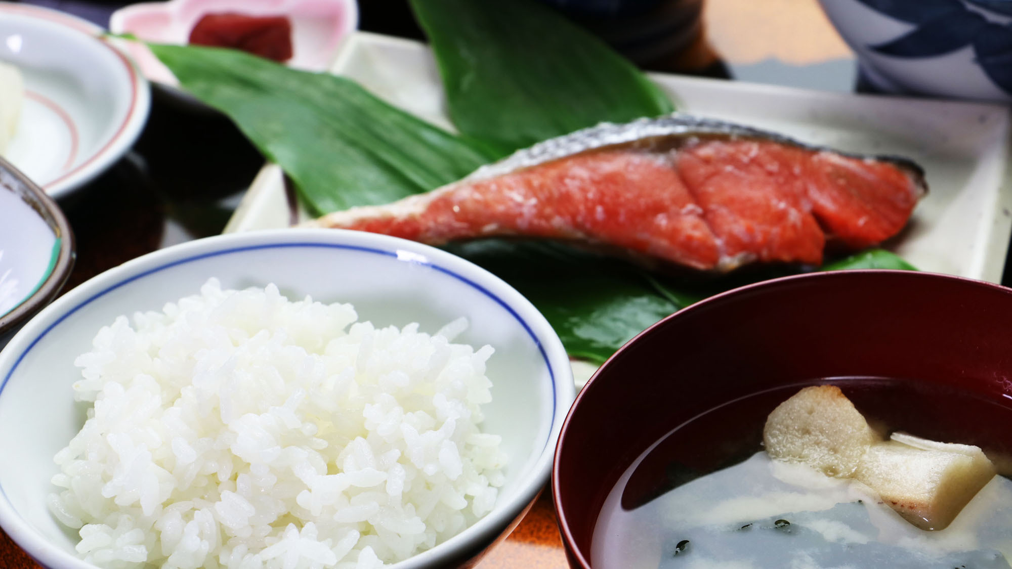 【朝食付き】気軽に温泉三昧×山菜三昧☆地産地消・手作りにこだわった朝ごはんで元気いっぱい♪