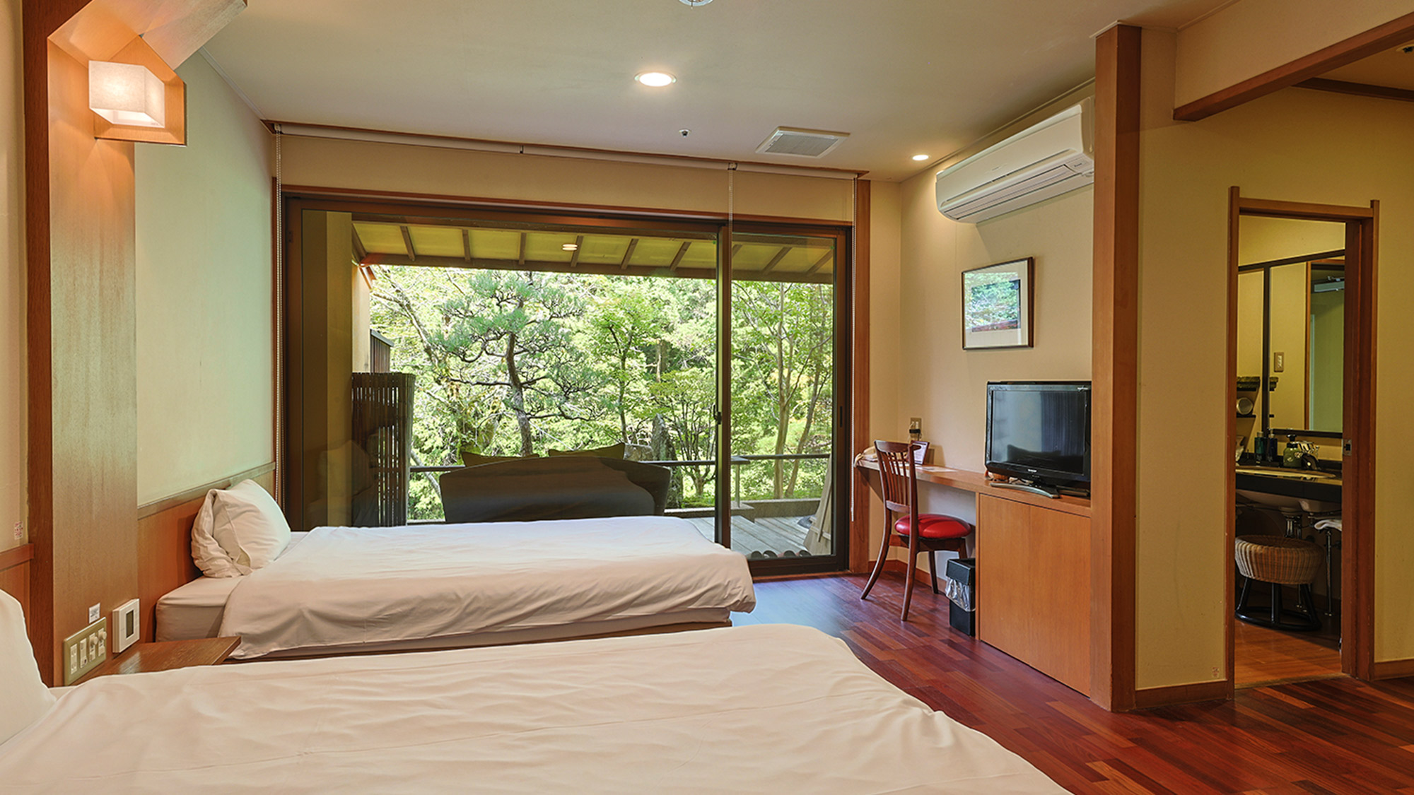 【満月】モザイクタイル露天風呂付客室（禁煙）