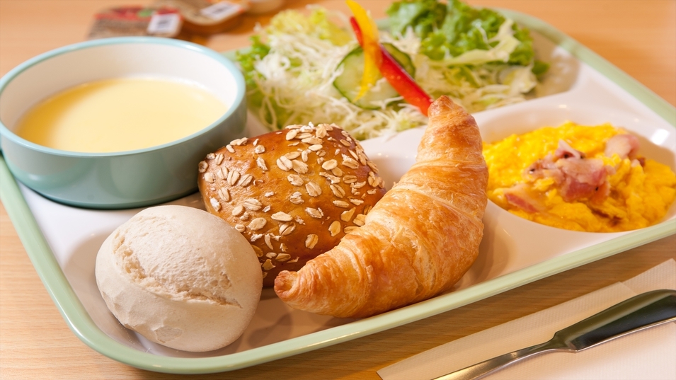 【曜日限定】20時チェックアウトプラン☆焼きたてパン朝食ビュッフェ付