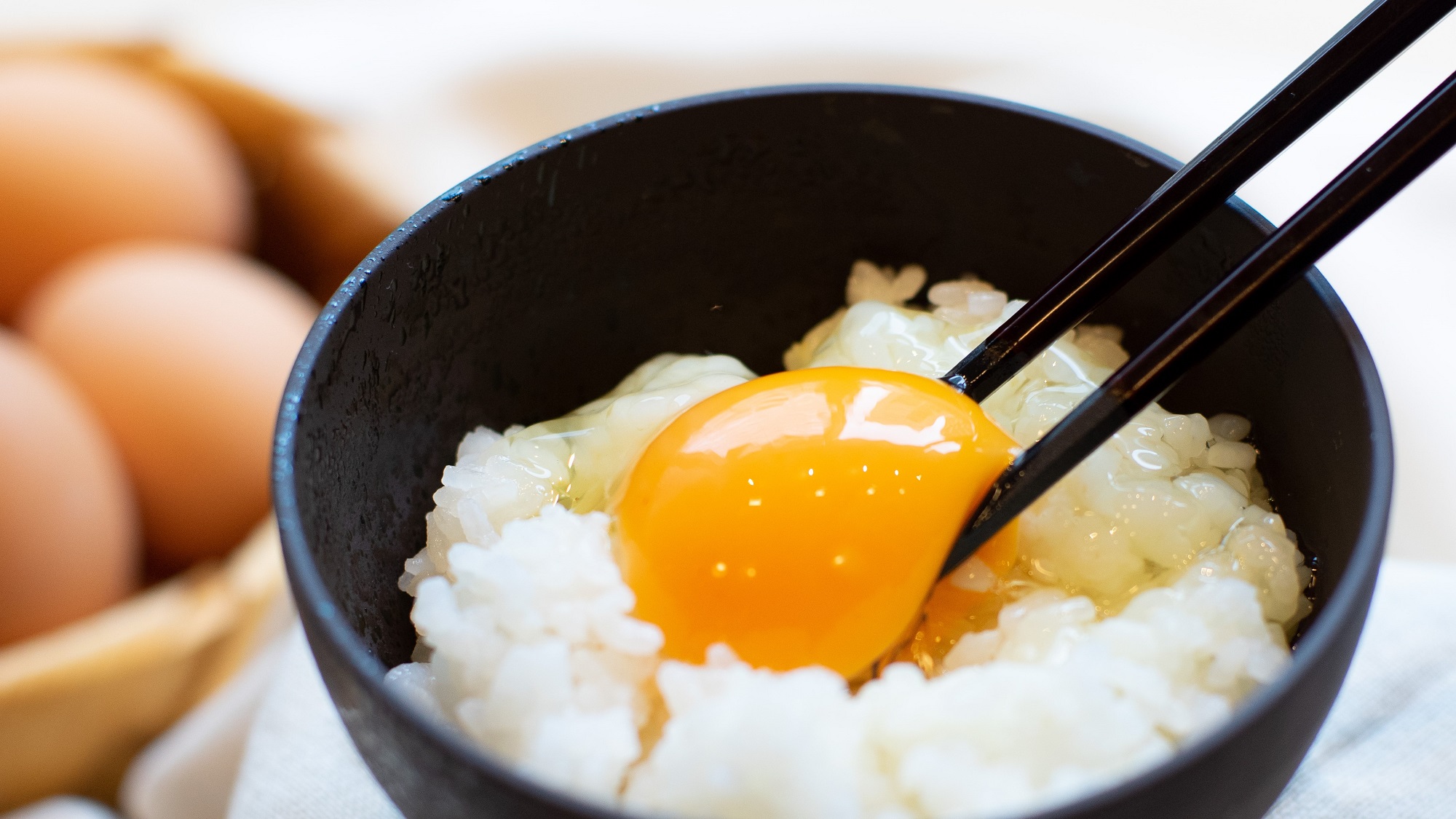 栄養たっぷり生卵もご用意