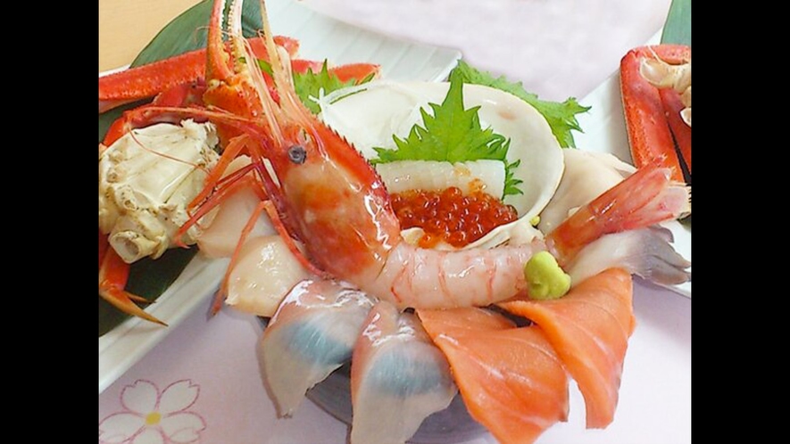 【海鮮丼】最北の海の幸をふんだんに使った贅沢な海鮮丼