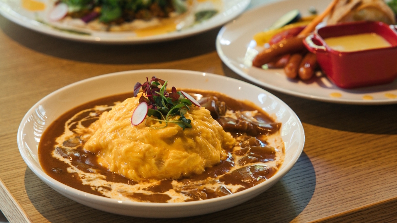 【館内利用券付】＜朝食付＞1人3000円分！夕食は気分でチョイス！カフェや鉄板ダイニングも使用OK