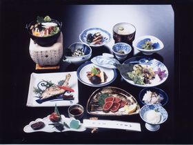 ◆極みのスローフーズ懐石◆日本三美人の湯と宿自慢の懐石料理を堪能♪【わかやま歴史物語】
