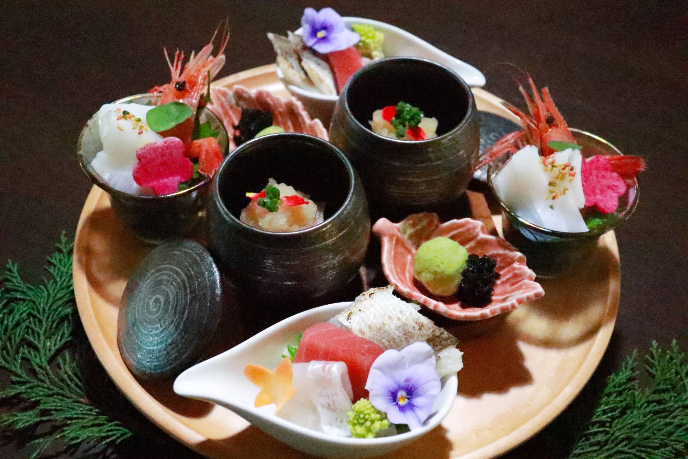 【特別会席】冬の北陸の幸　鰤しゃぶ・紅ズワイ蟹・牡蠣、氷見牛炭火焼きを味わう特別会席