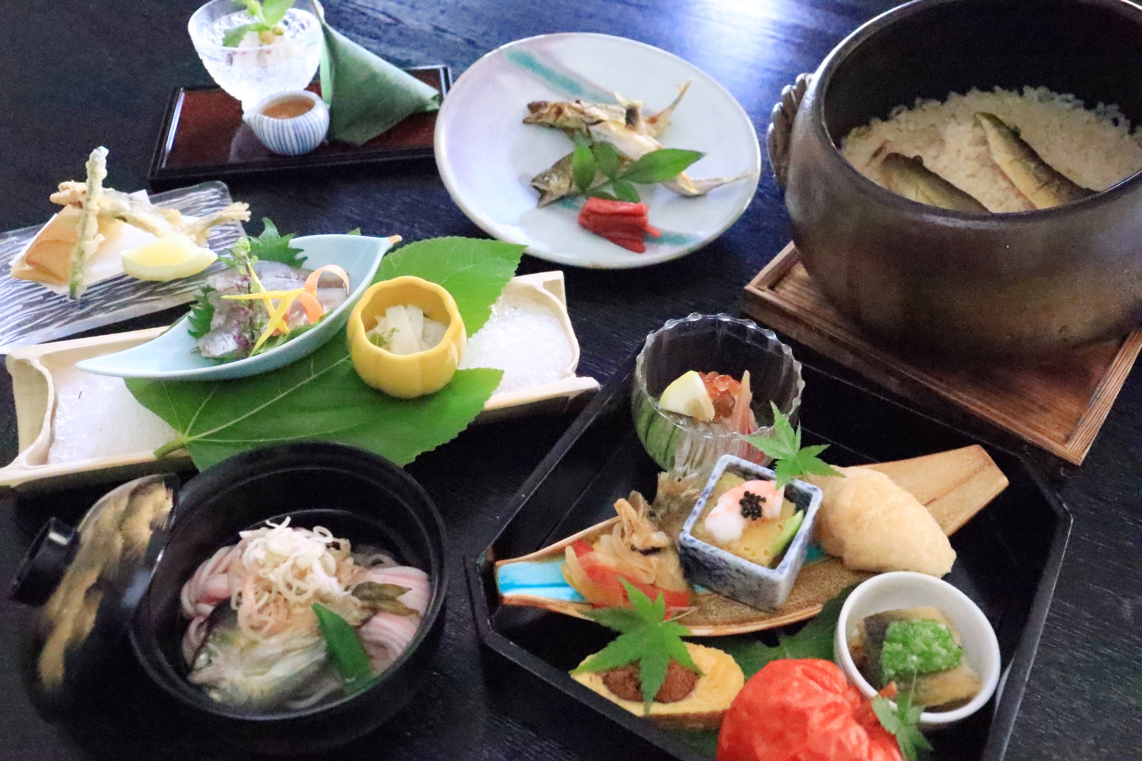 【夏期・1日2組限定】鮎の庄でいただく鮎づくし膳