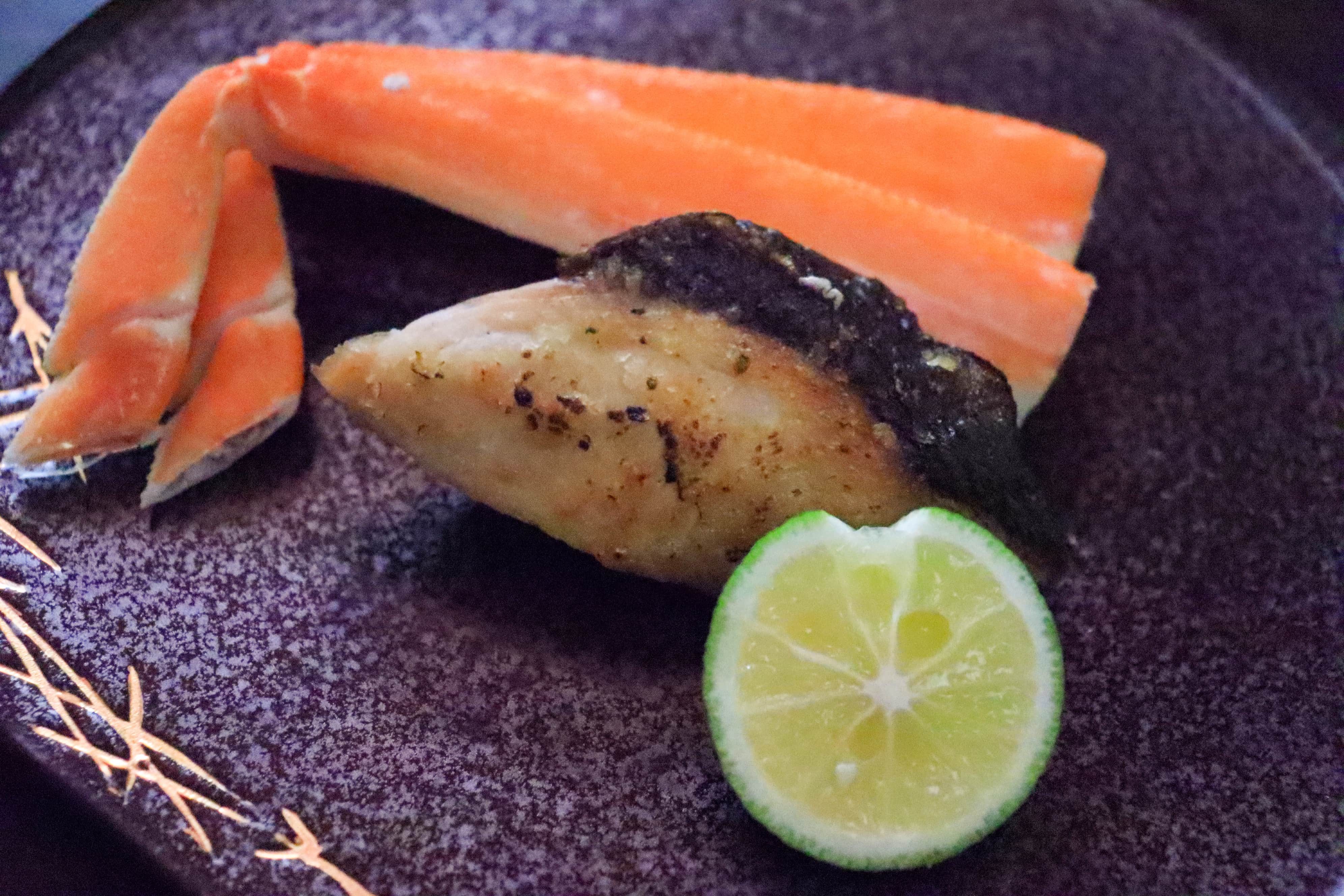 鰤炭火塩焼き、茹で蟹