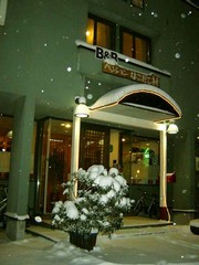 雪の夜の玄関