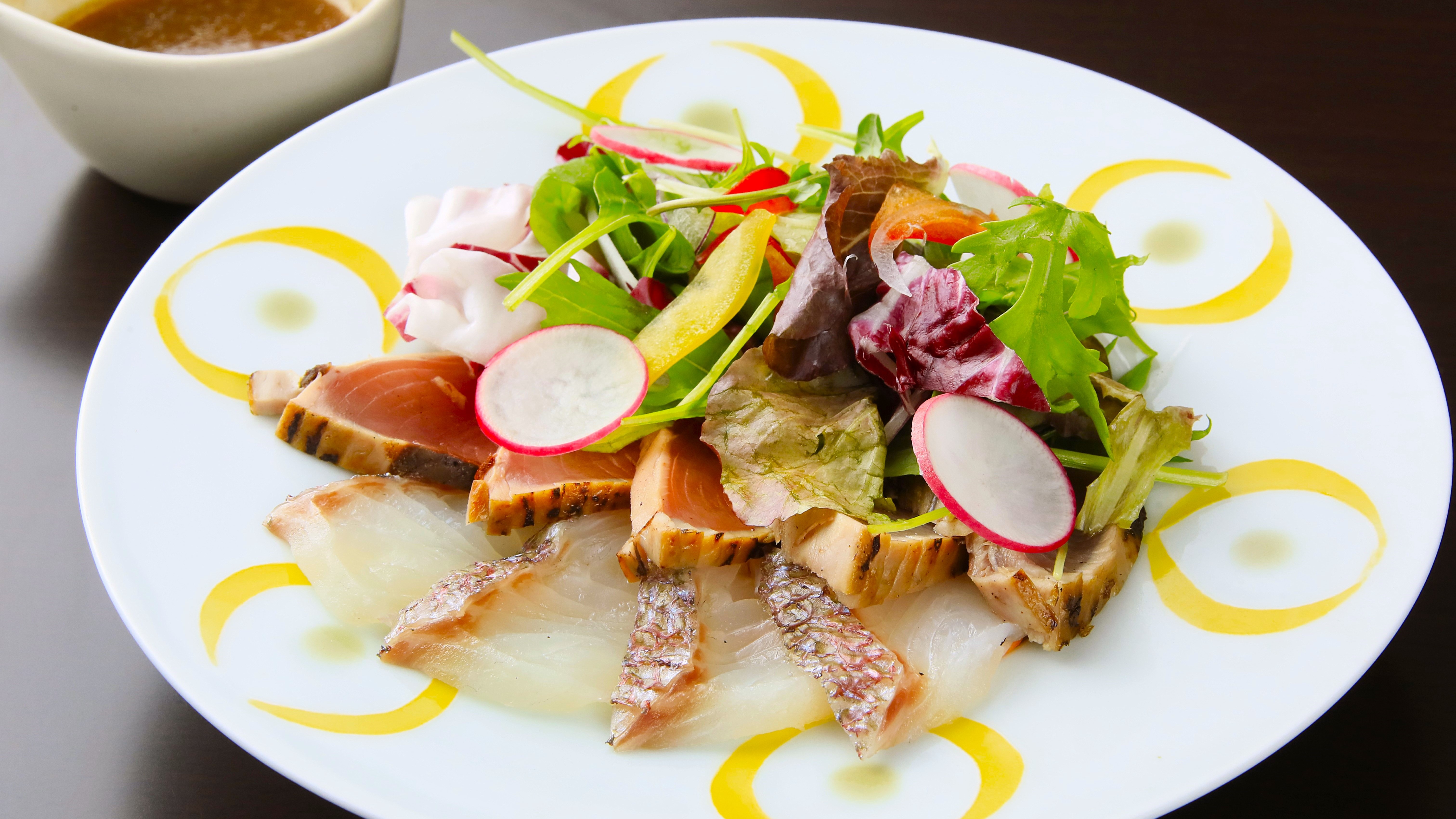 旬の地魚を使用したカルパッチョ（過去一例）