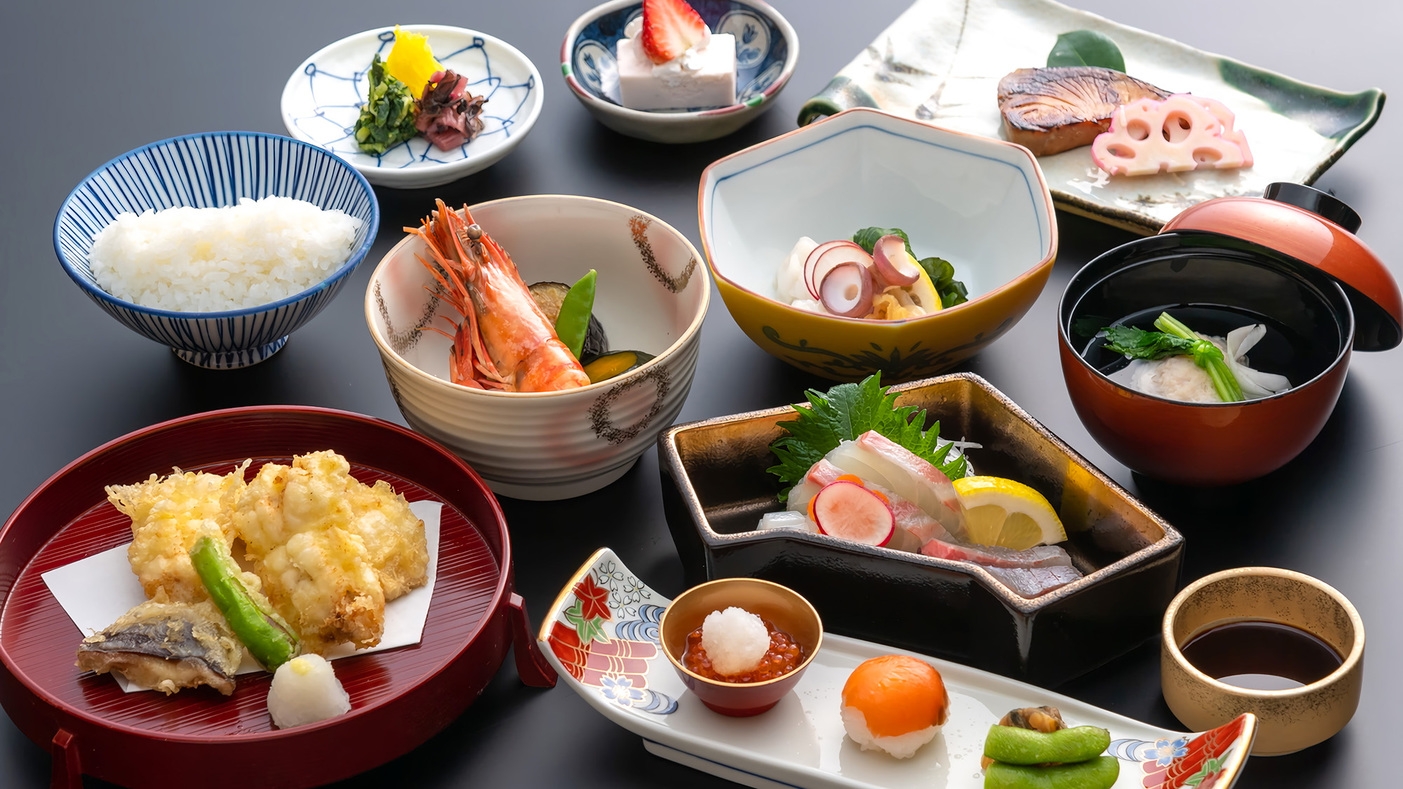【10％割引】初夏だけお得なシニア割！浜田の四季を味わう和会席をごゆっくりと＜２食付＞