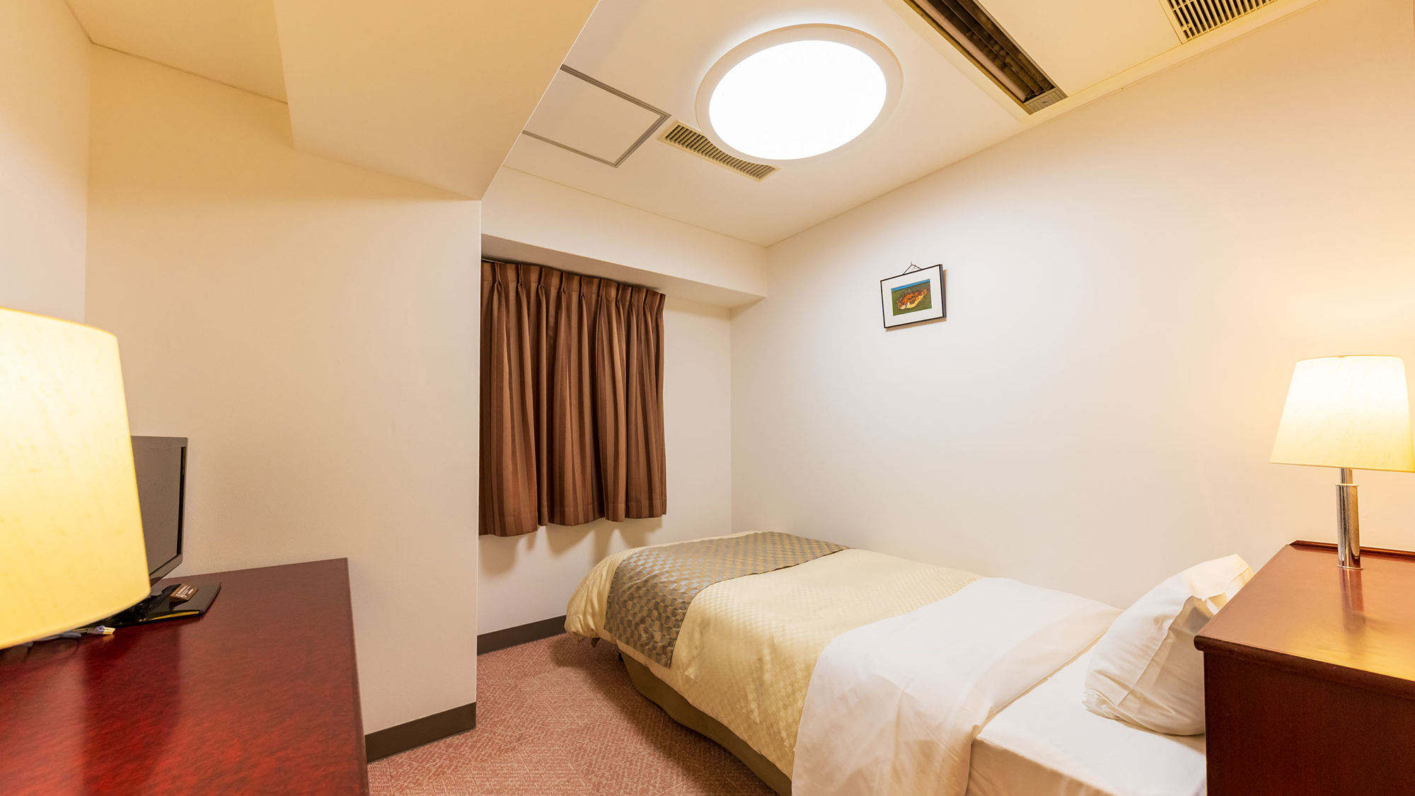 ■シングル■定員１名※無料Wi-Fi