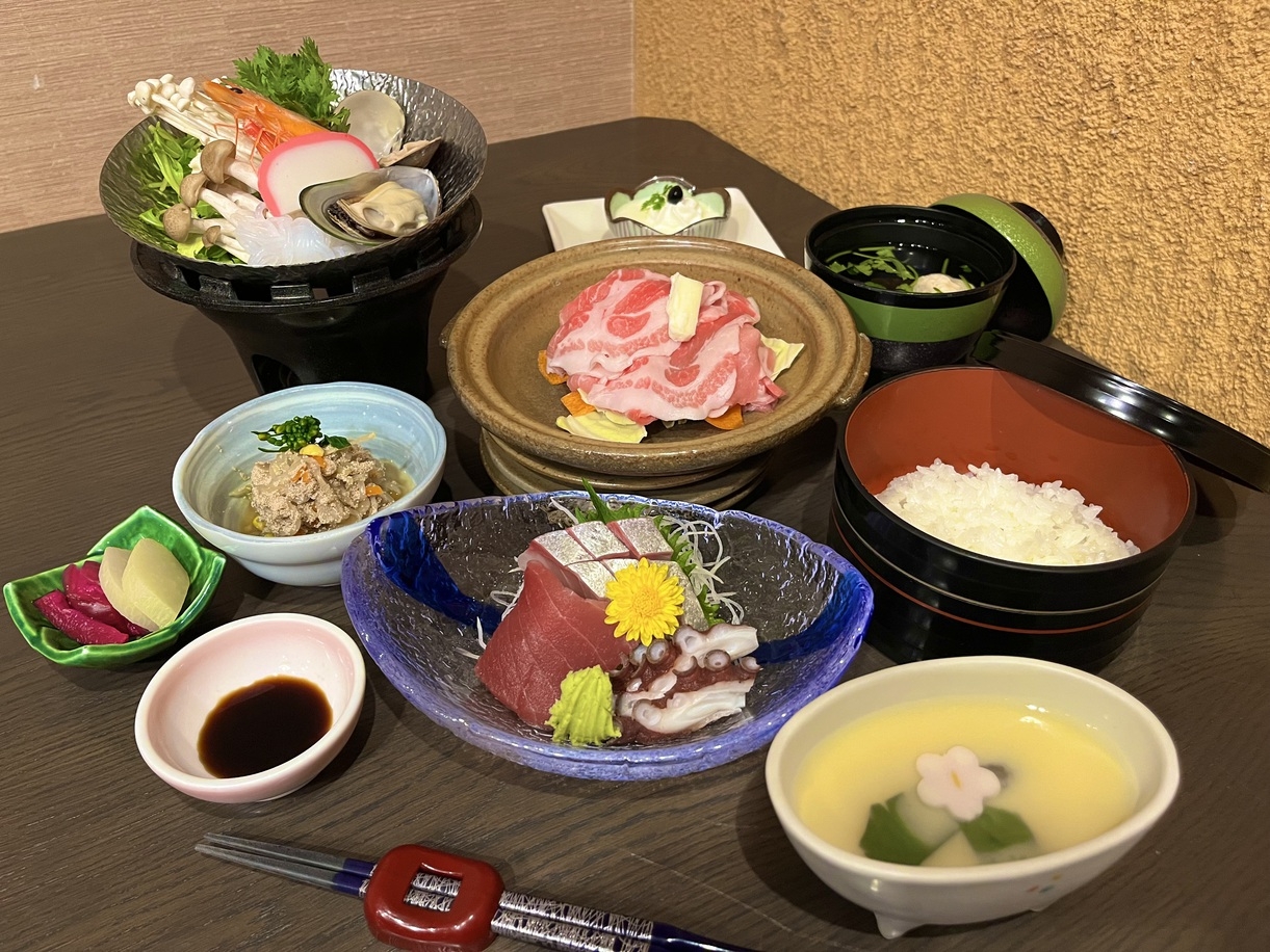 【1泊2食付】平日プラン　〜夕食少な目でリーズナブルな平日限定プラン〜　