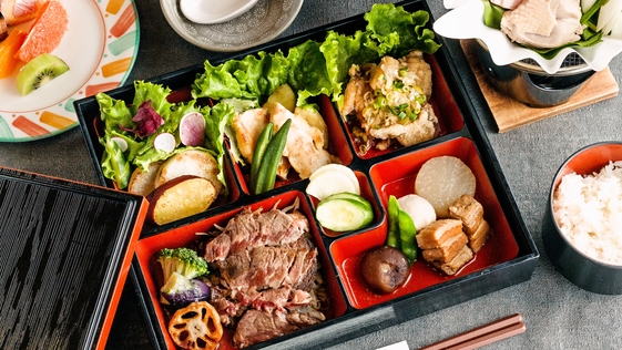 【1泊2食】ご夕食はメインが選べる季節の特製御膳セット
