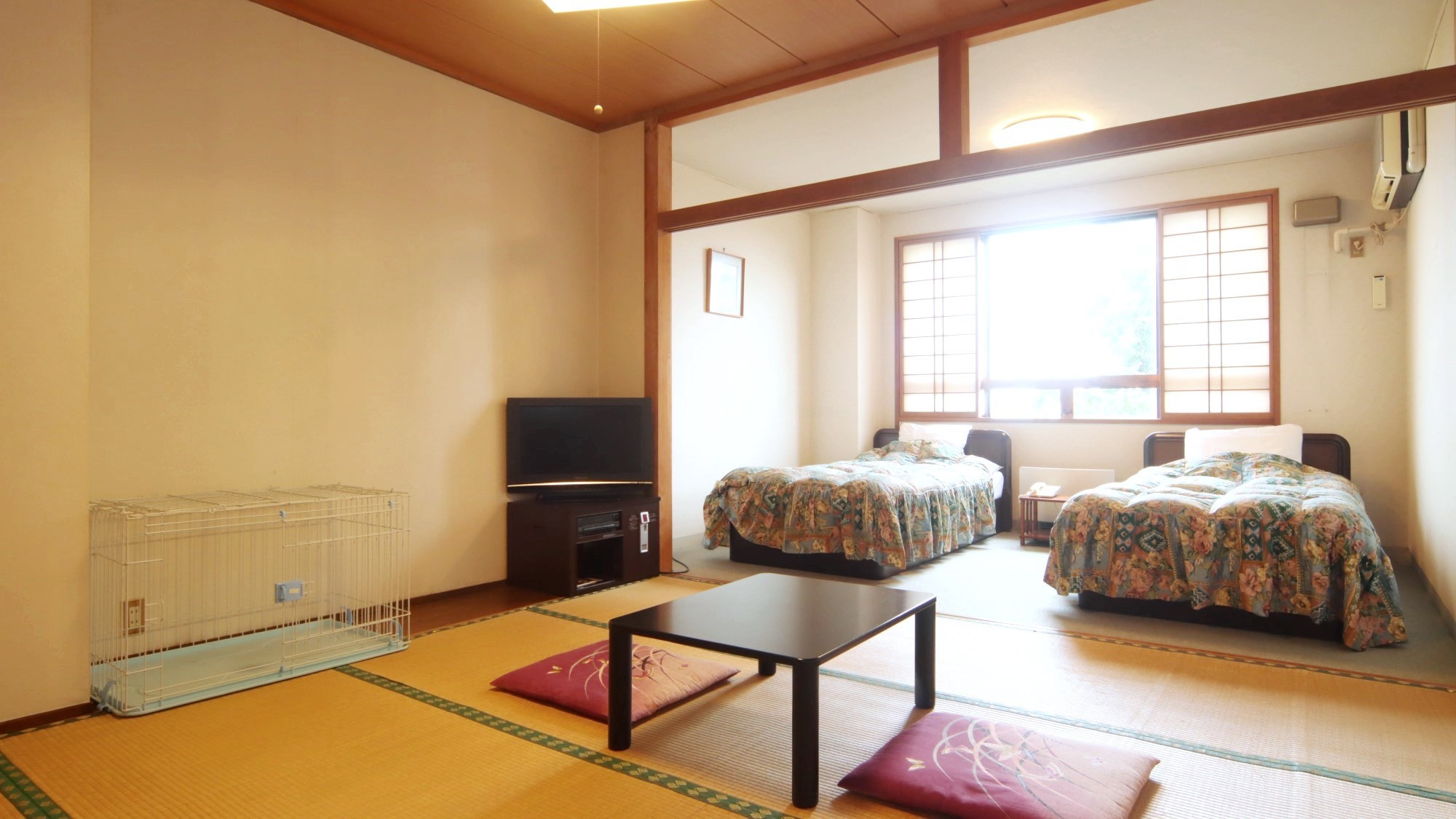 ペット専用和洋室(バス・トイレ・ミニキッチン付)