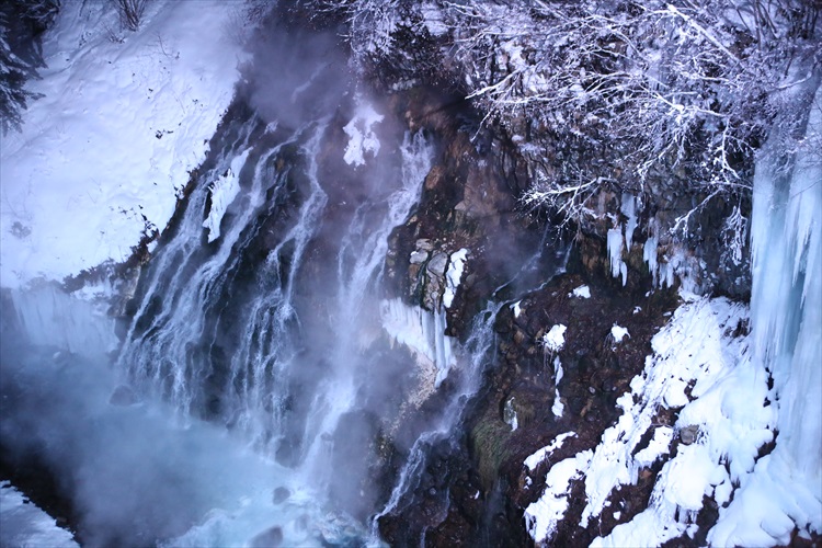 美瑛 白ひげの滝