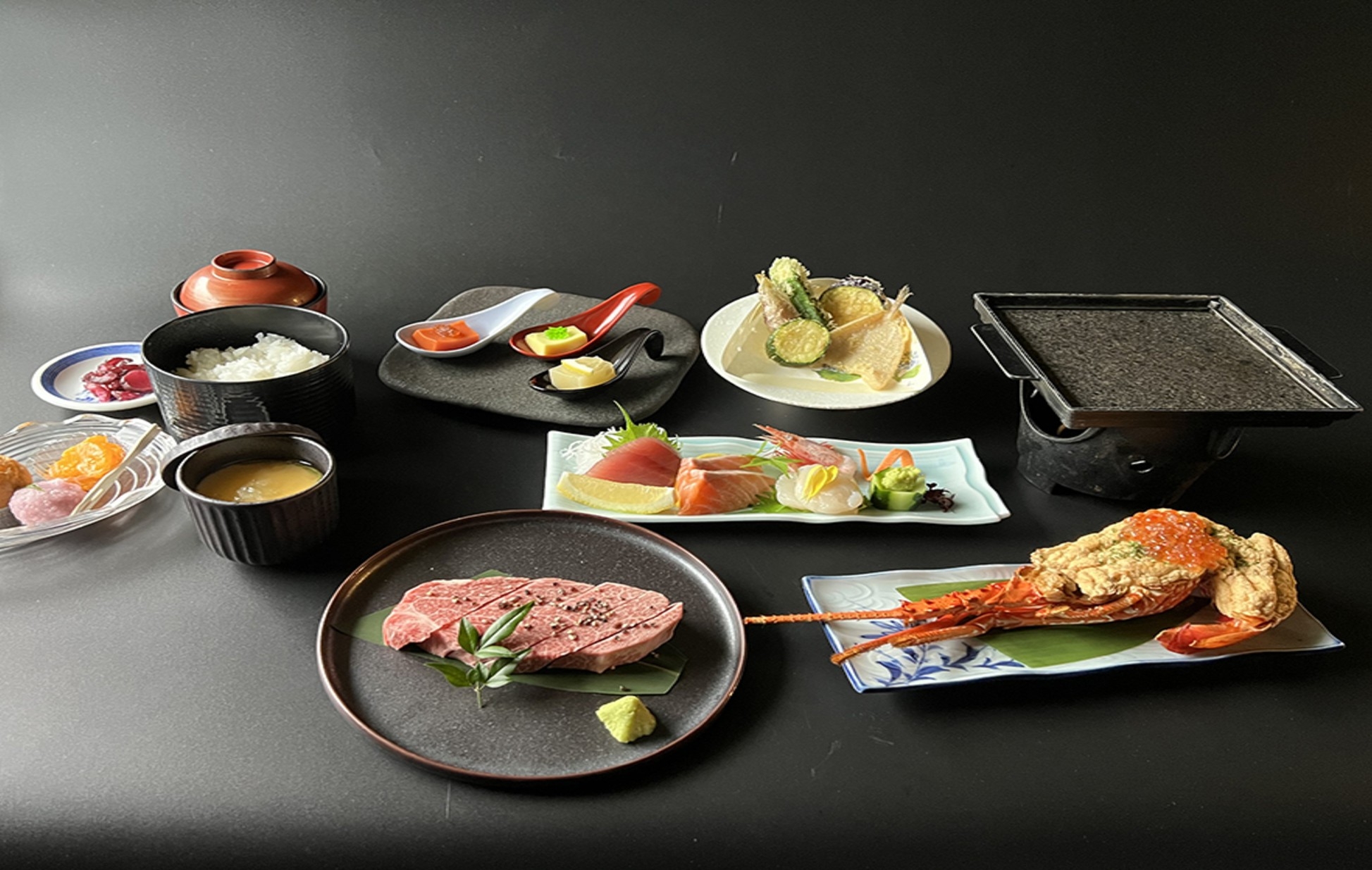 【楽天スーパーDEAL】【夕朝食付】時を忘れる上質なひととき—悠久会席と名湯で心満たす旅