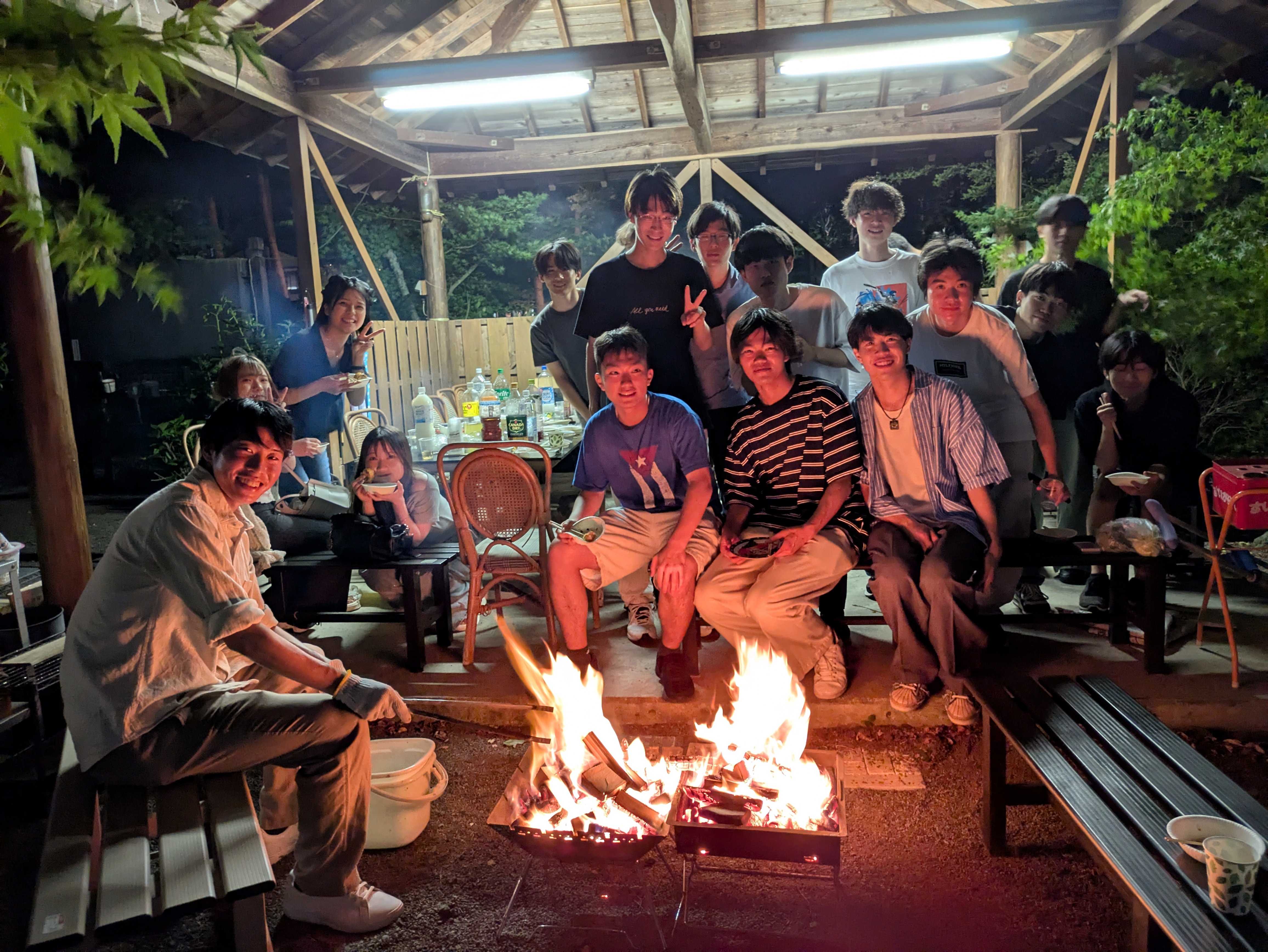 BBQの食材・飲み物・たれ・調味料などはご自身で購入してください☆高級な特別薫りの良いヒノキの焚き火無料でできます☆