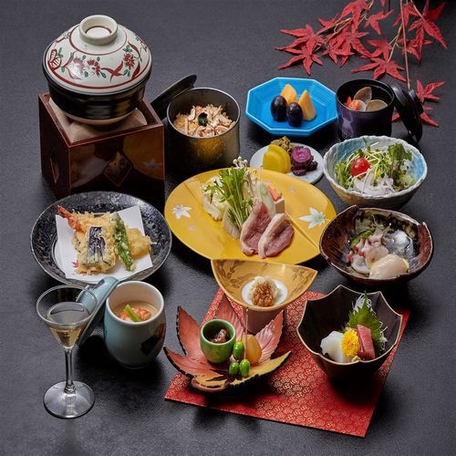 お手軽プライスでお食事と温泉を楽しめる!! 秋のほほ笑み懐石コース!! 