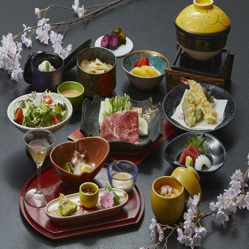 お手軽プライスでお食事と温泉を楽しめる!!春のほほ笑み懐石コース!!　