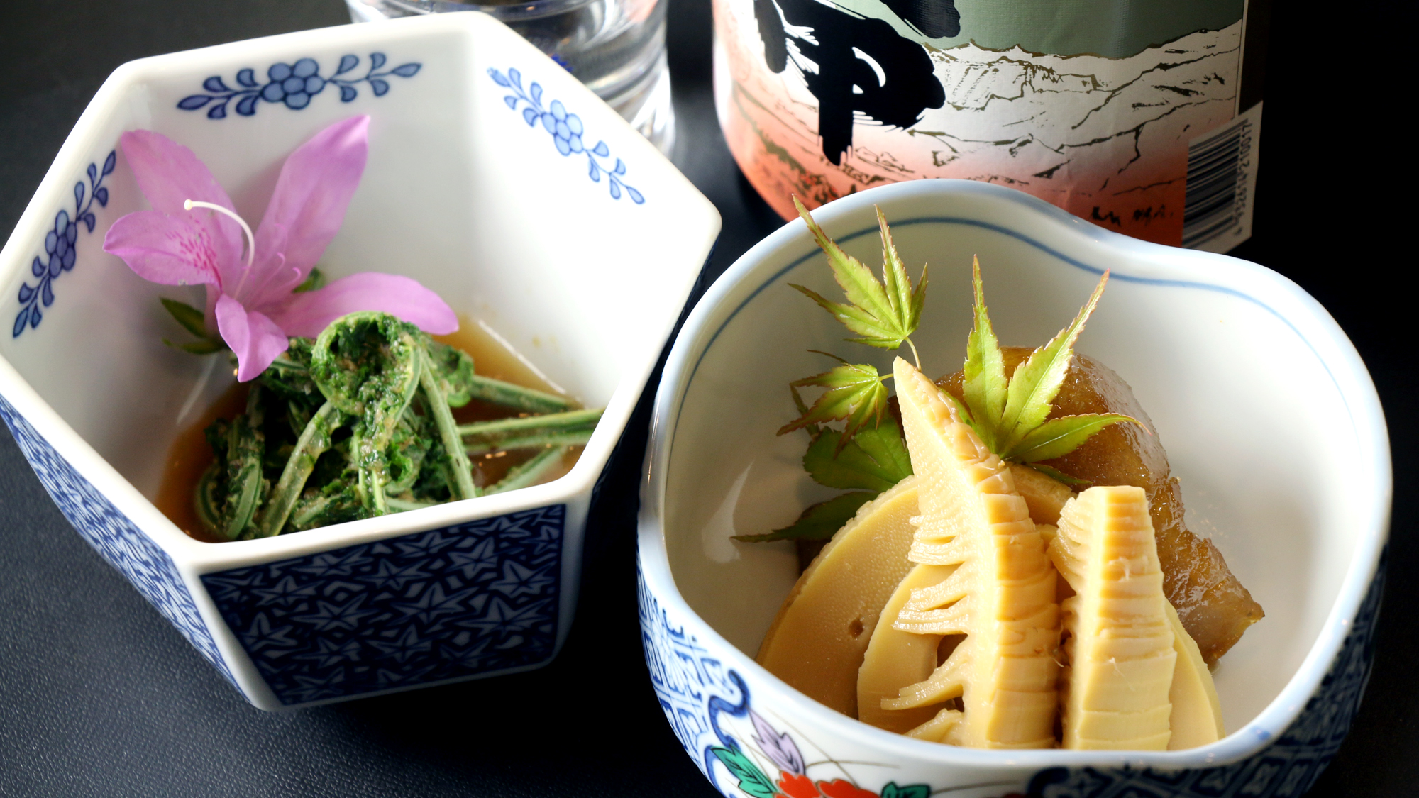 【山菜料理コース】山菜（こごみ）のおひたし＆タケノコの煮物