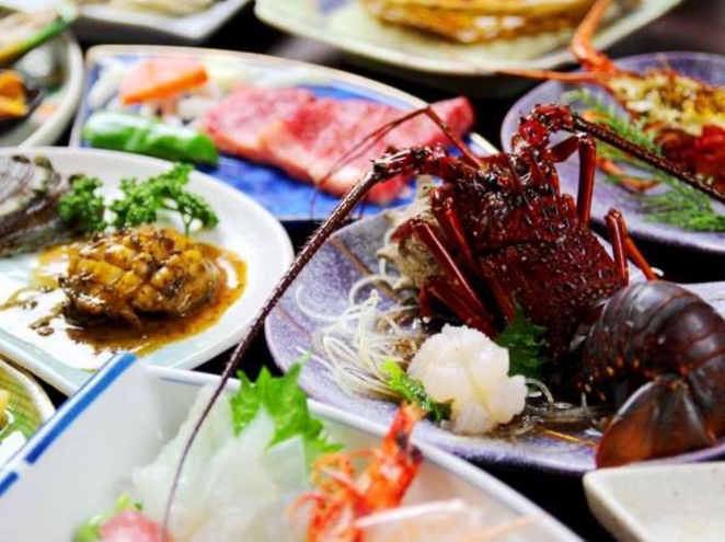 【お部屋食重視】ペットと共に過ごす時間♪朝夕お部屋だし・貸切温泉に豪華伊勢海老・あわび・松阪牛会席☆