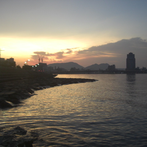 Sunrise at Lake Shinji