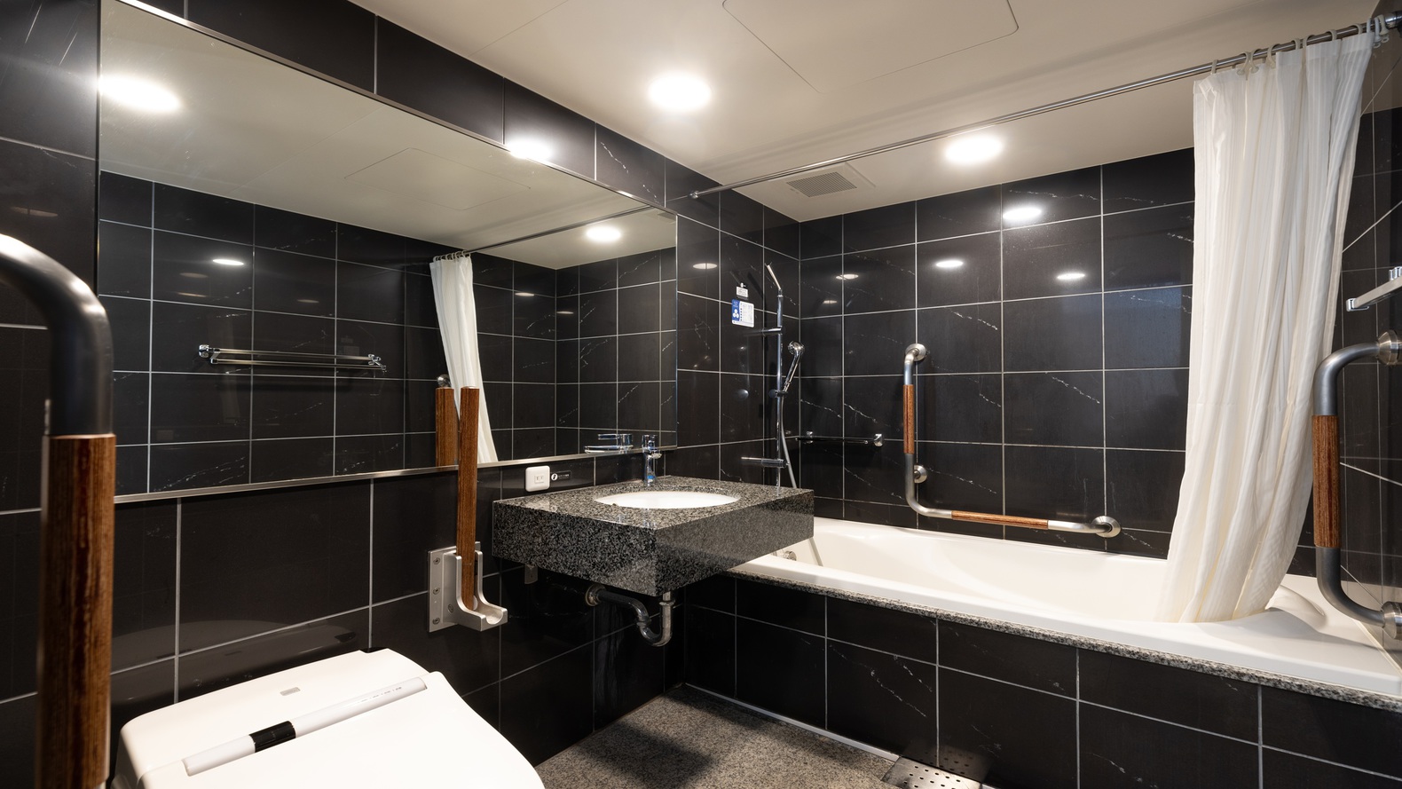 デラックスツインルーム内バスルーム