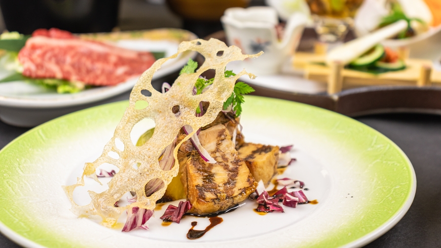 【基】迷ったらコレ!!スタンダード宿泊ぷらん（^^♪ 〜華会席膳〜 四季の味覚満載!!【基本プラン】