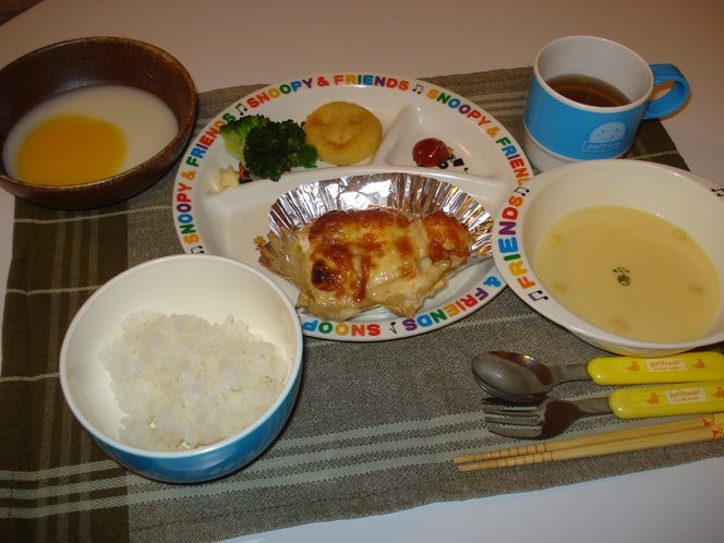 夕食の１例（小学生低学年及び幼児食）