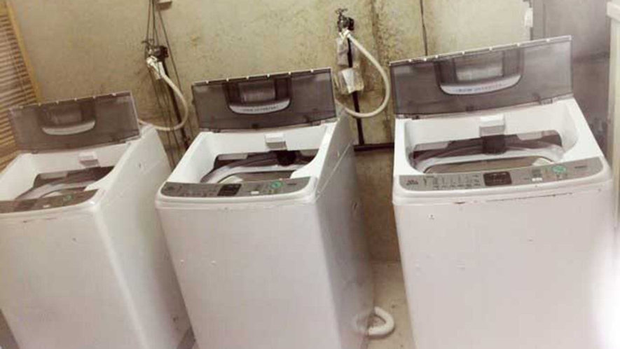 ・【施設設備】洗濯機は無料で利用可能！乾燥機は有料になります
