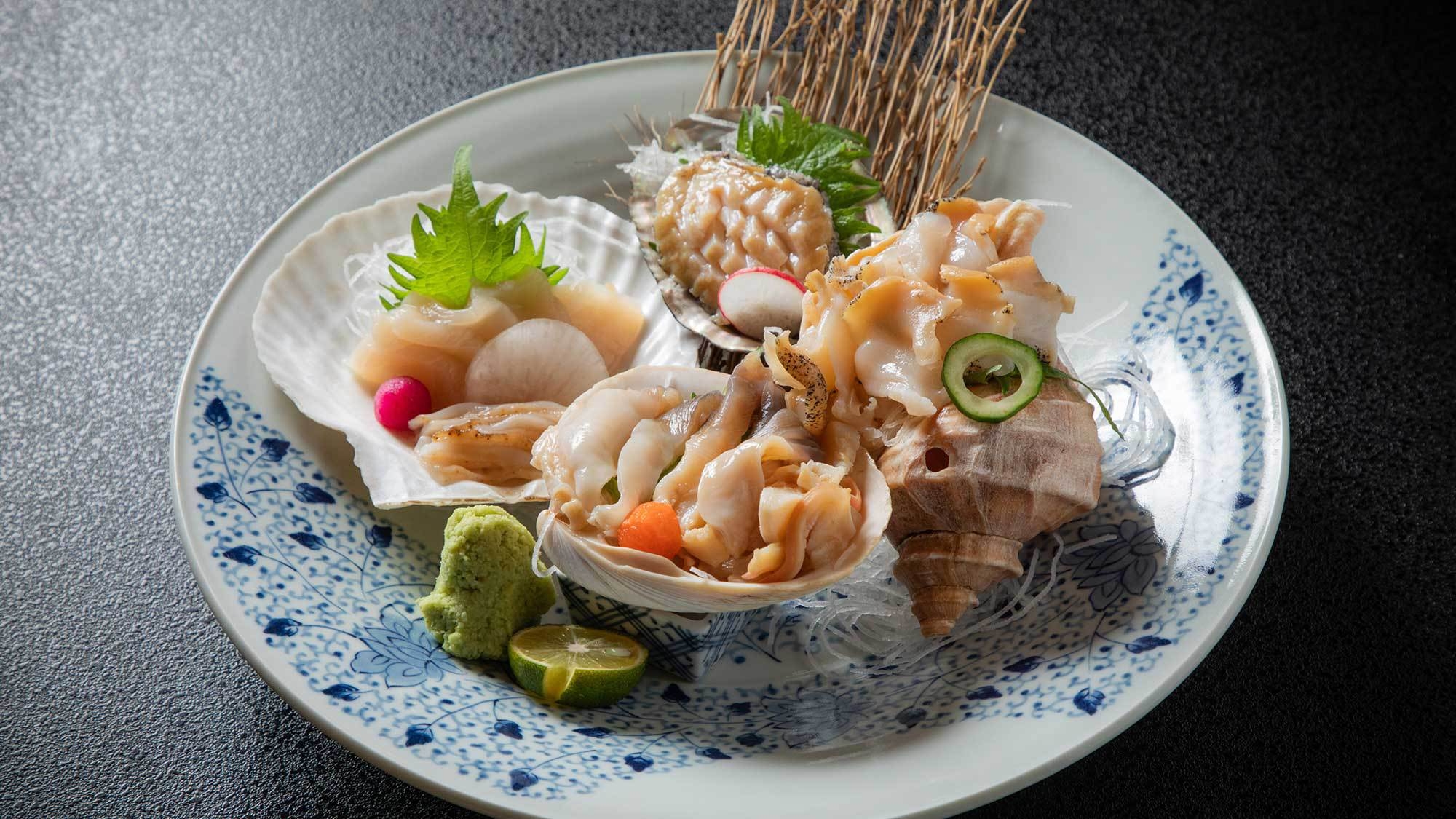 【旬の貝尽くし】北海道産の鮑・帆立・ツブ・北寄の刺身盛合せでおもてなし／1泊2食