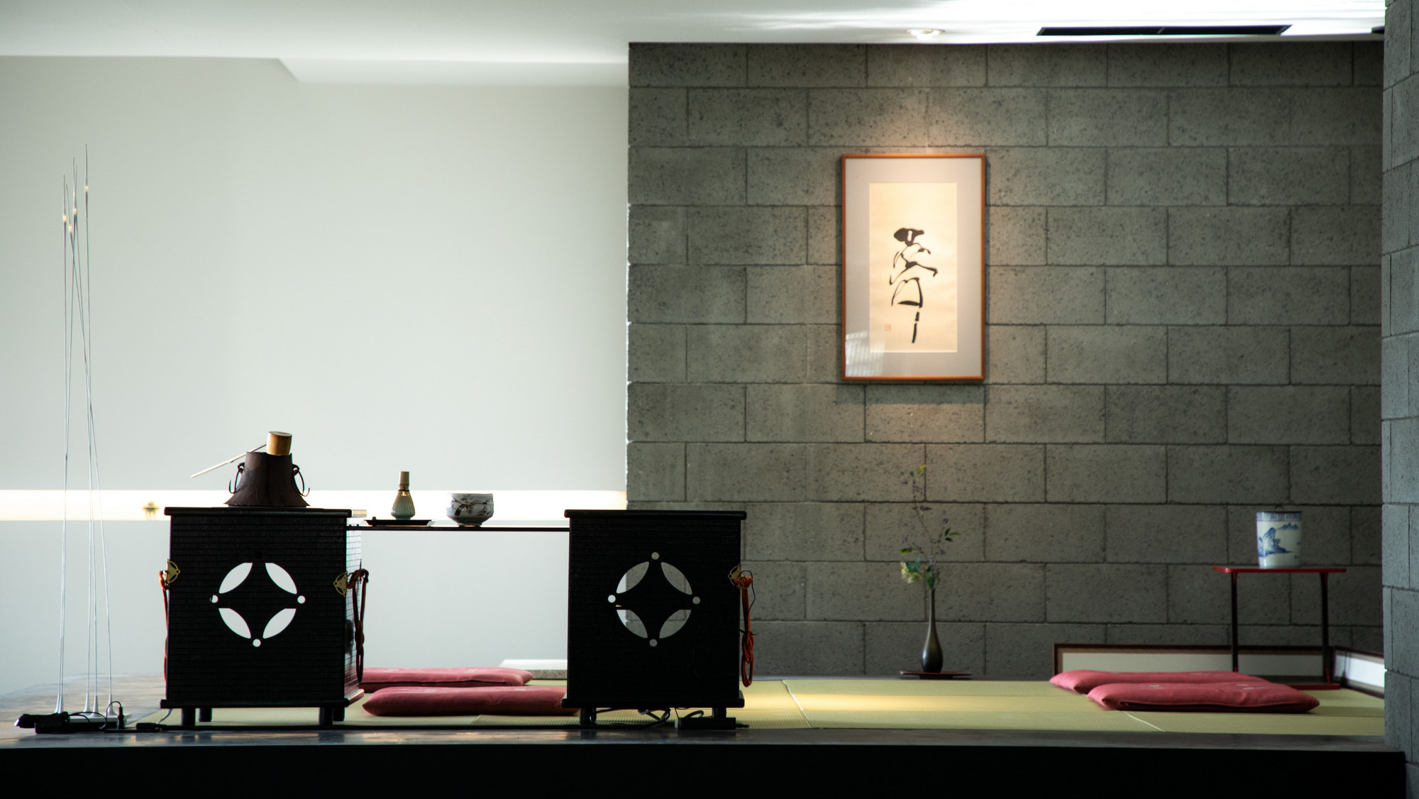 【茶室　夢窓庵】1階にあるスタイリッシュな茶室