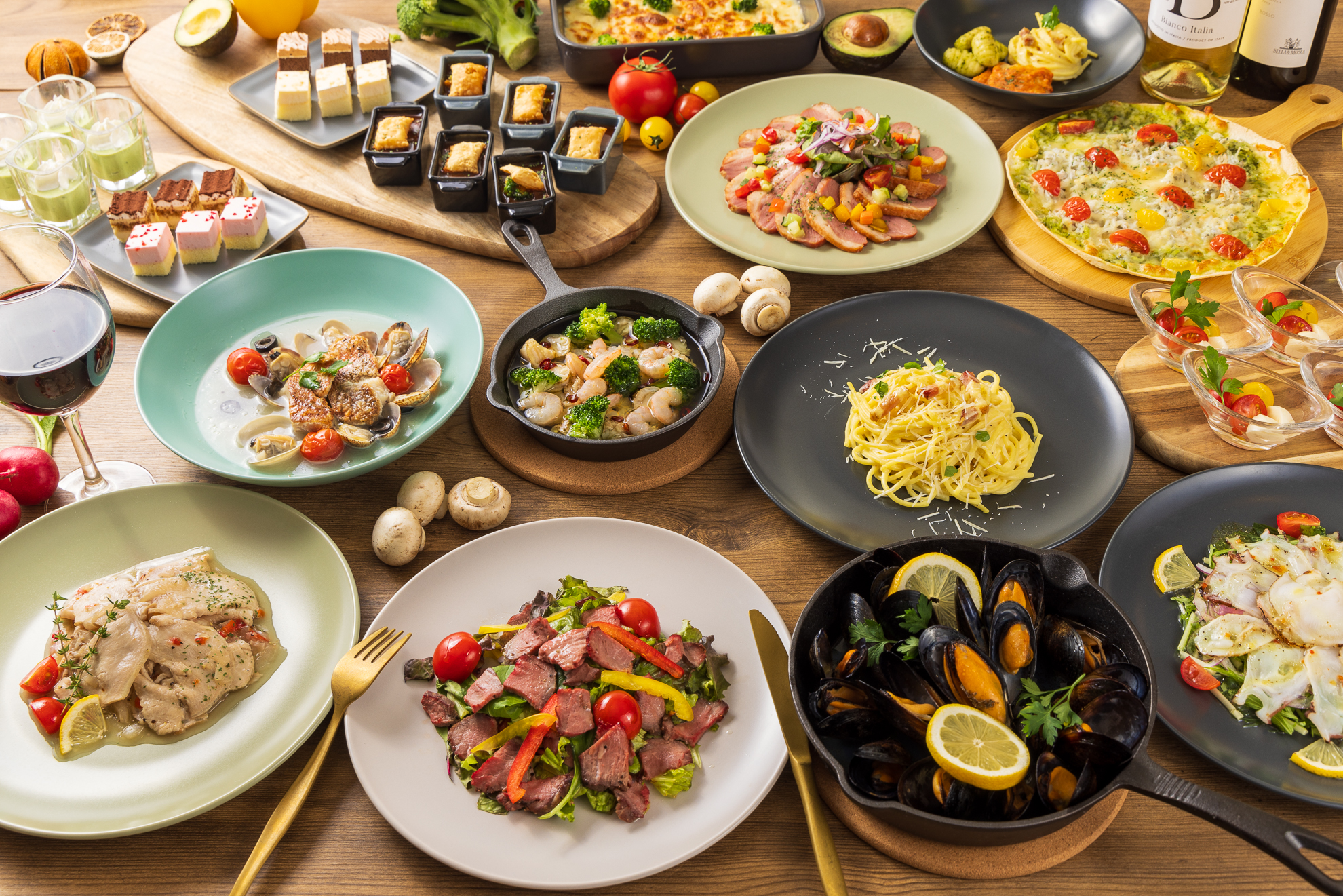 夕食　（洋食メニュー）　盛り付け例　※仕入れ状況によりメニューは変わります