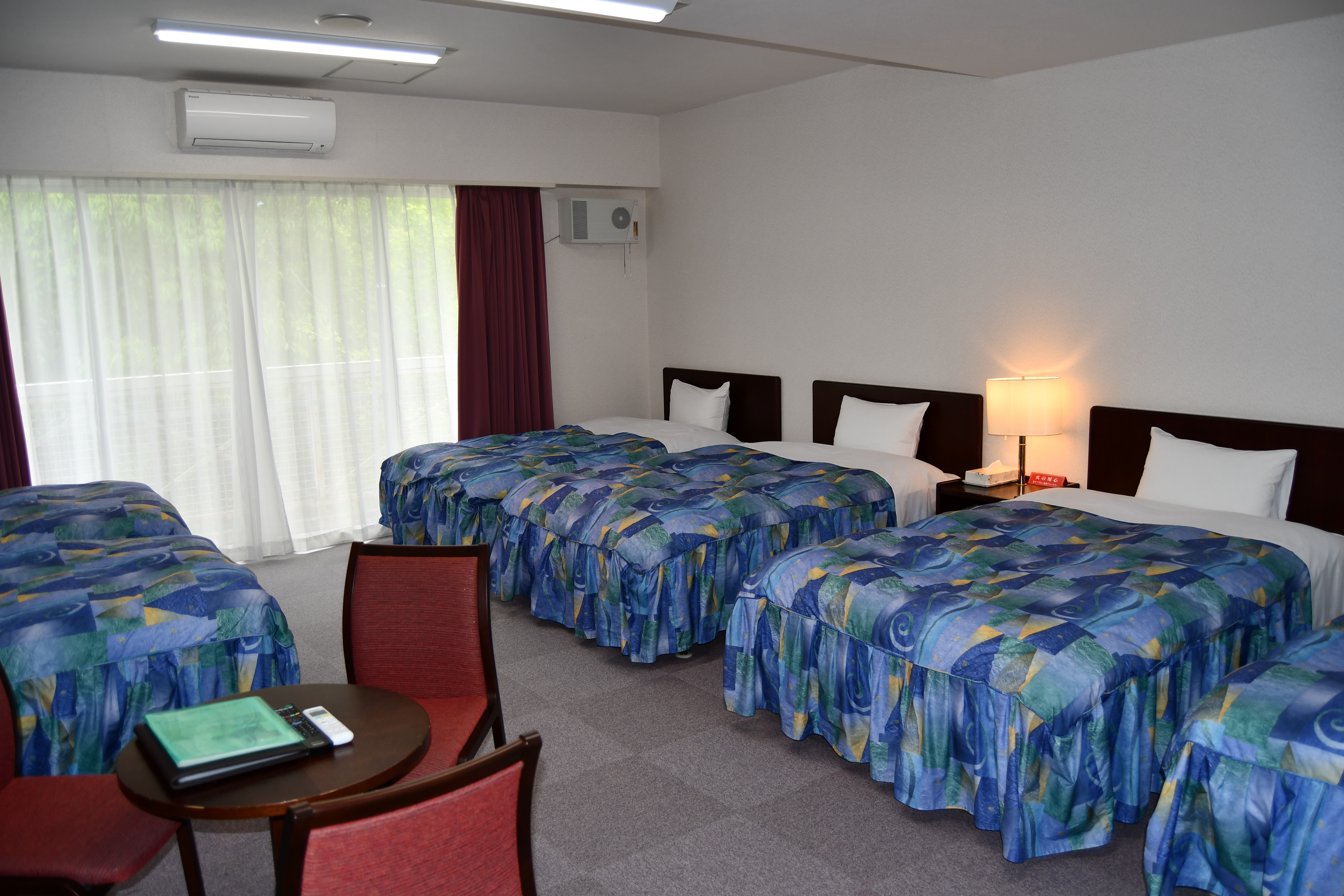 コテージ棟洋室