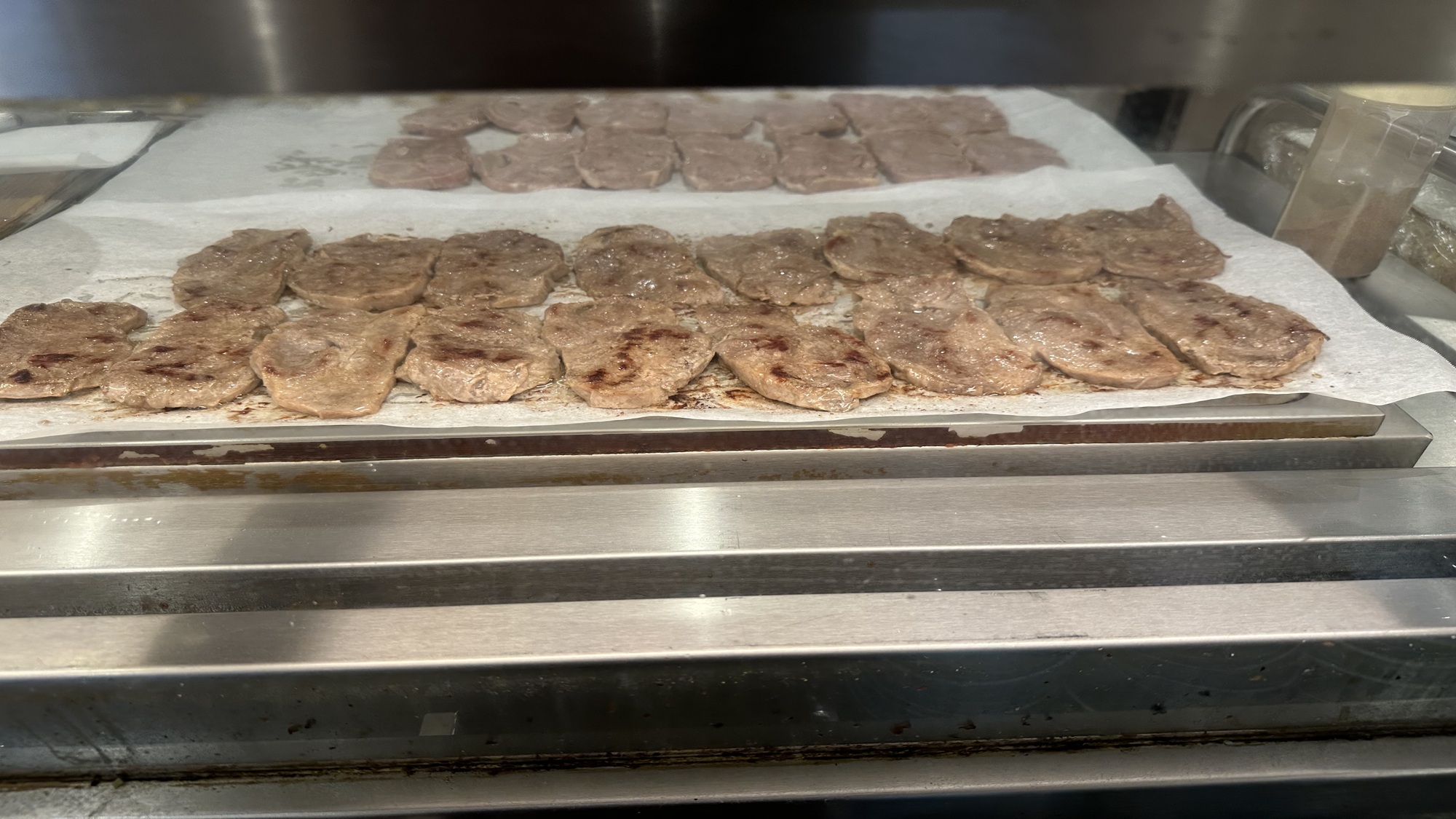 焼きたてステーキ