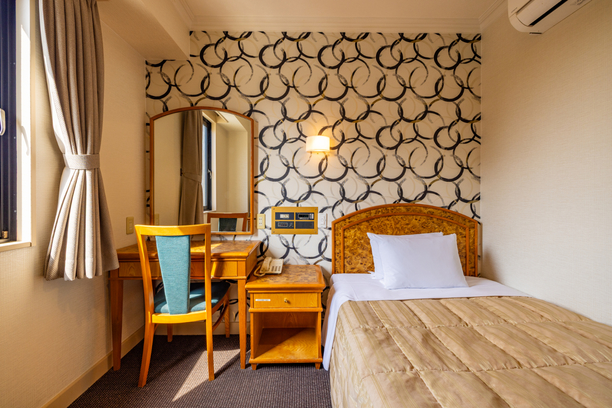 スーペリアシングルデスク例