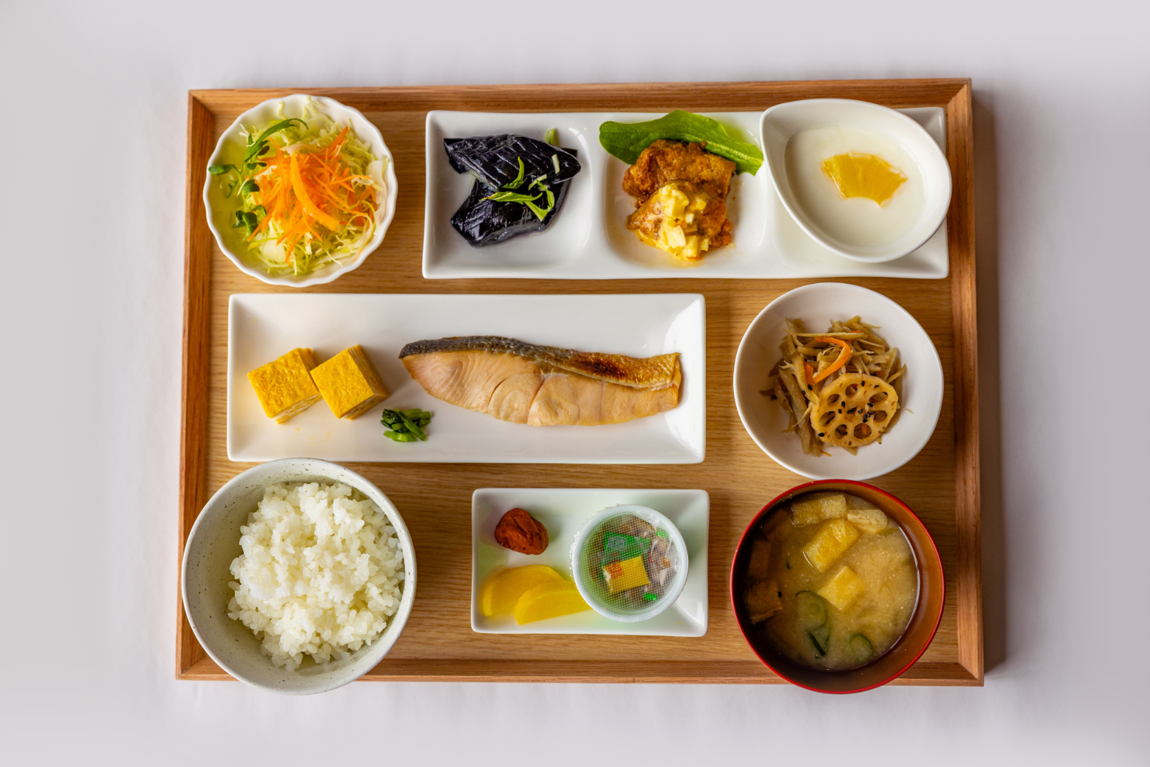 朝食