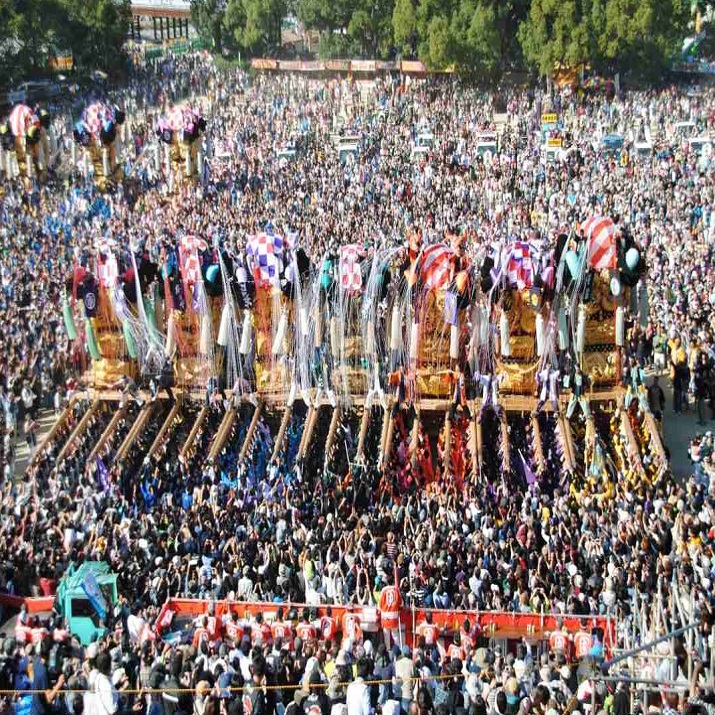 勇壮華麗な新居浜太鼓祭り(四国三大祭りのひとつ)●例年10/16～18(変動する可能性有)