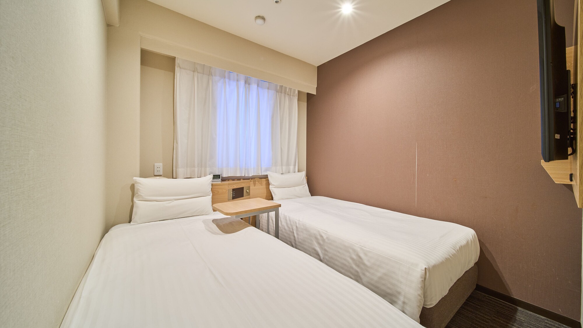 エコノミーツインルーム(12㎡ / ベッド幅91cm)