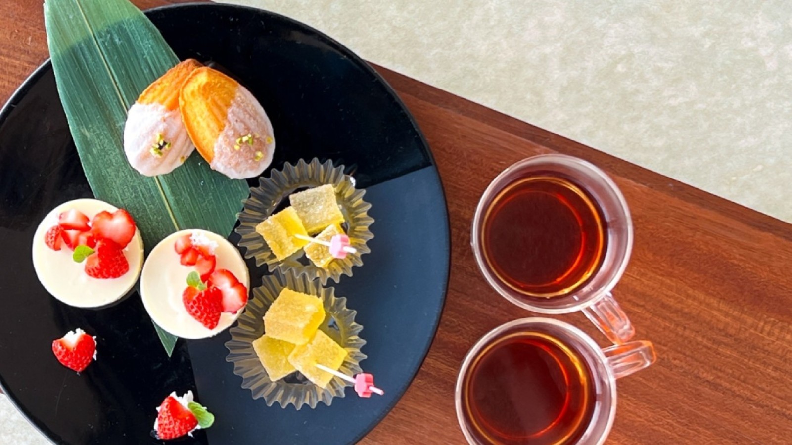 【地元食材×スイーツ】パティシエこだわり♪季節のアフタヌーンティー付プラン　＜春限定◆1日5組様迄＞