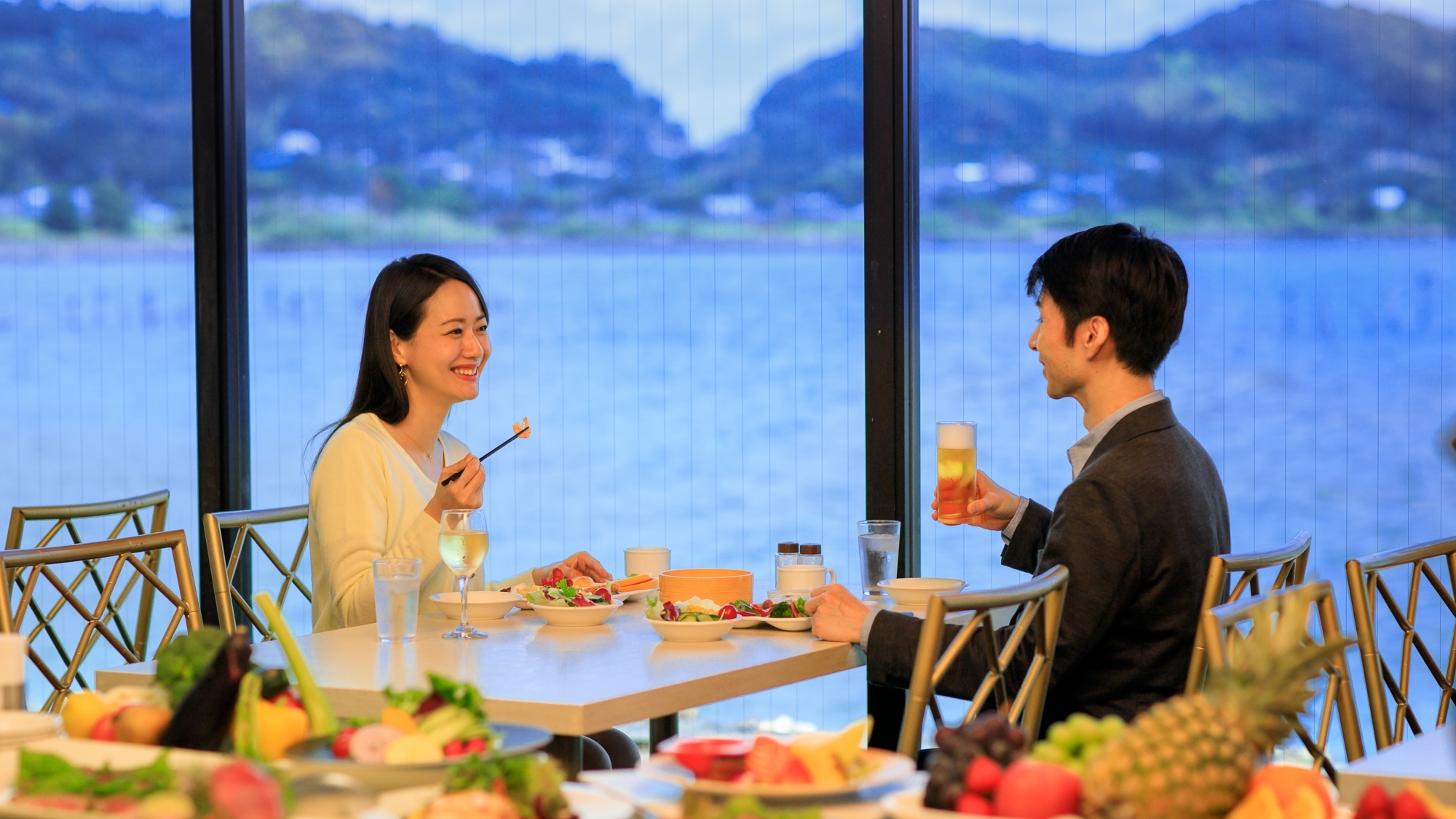 夕食バイキングのイメージ