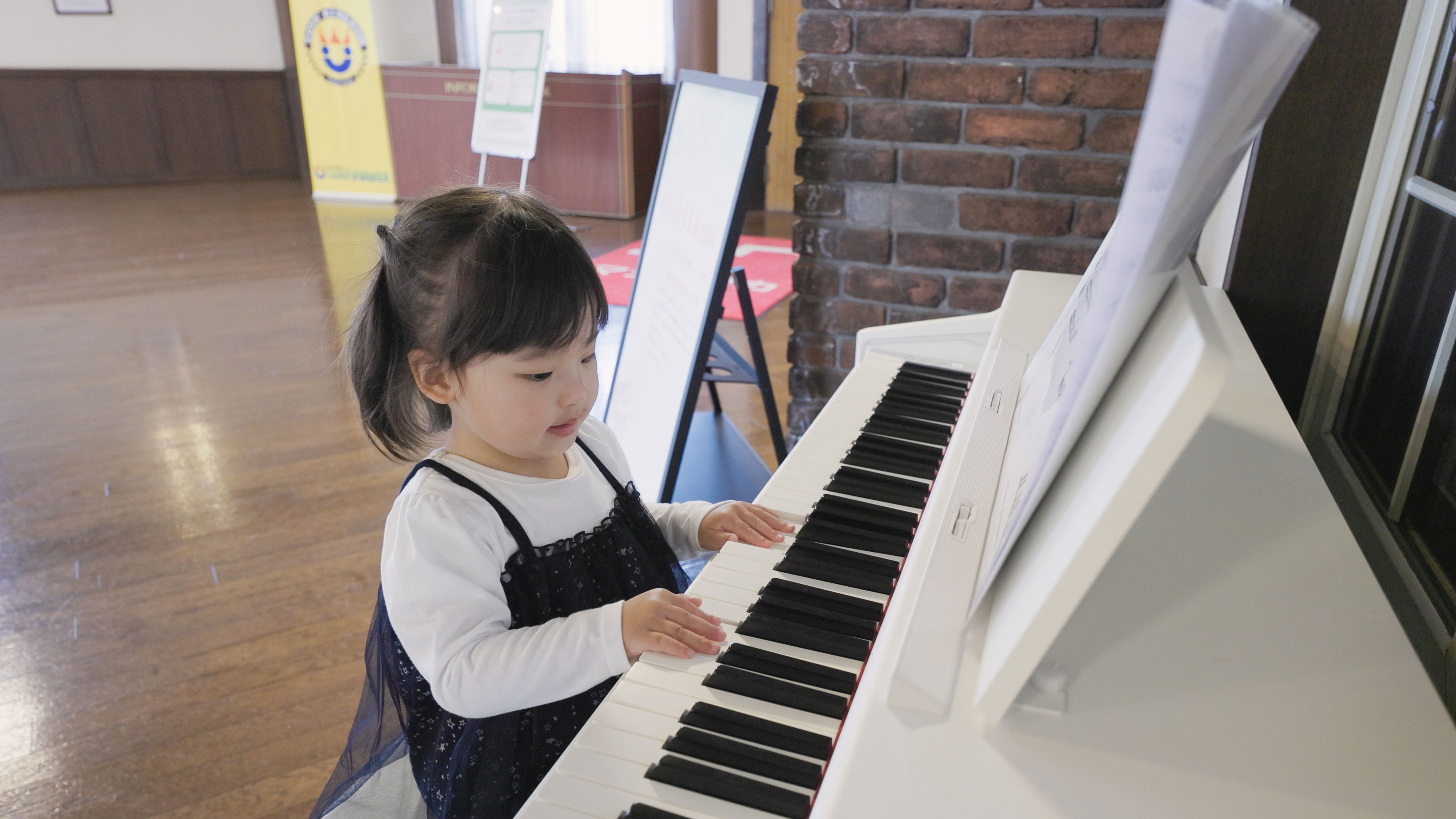 【ごっこひろば】電子ピアノ