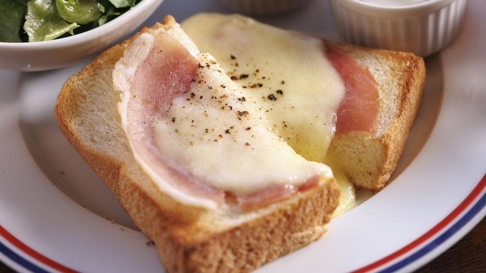 【10％OFF】【楽天スーパーSALE】鹿児島中央駅直結で駅から一番近いホテル＜朝食付＞